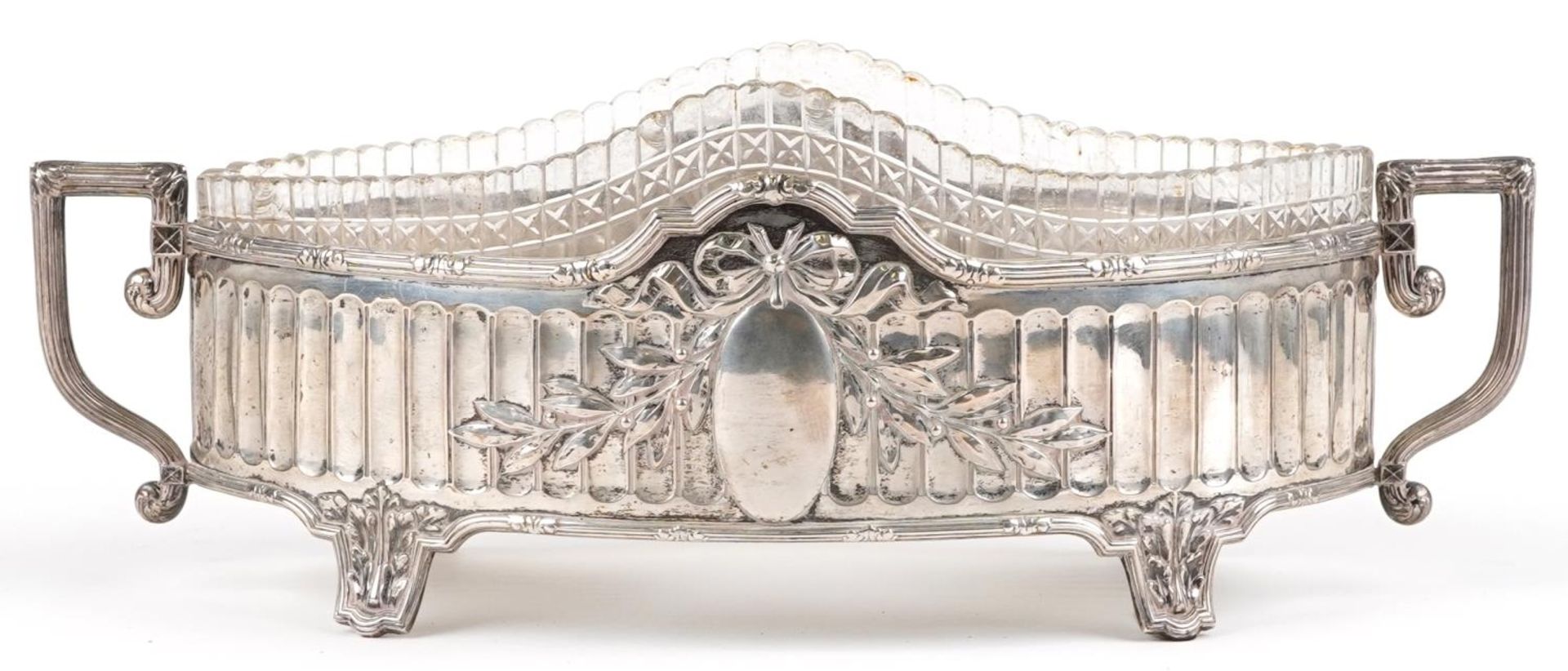 German Art Nouveau 800 grade silver centre bowl having twin handles and cut glass liner, embossed - Bild 2 aus 5