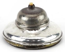 Grey & Co, George V silver reception bell, Chester 1911, 10.5cm in diameter, 279.8g