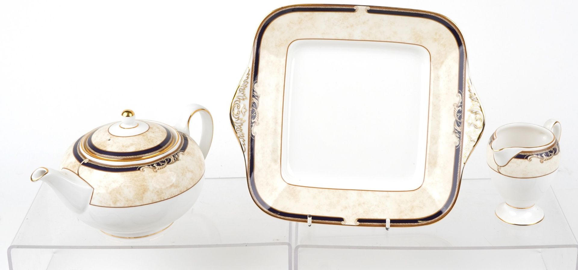 Wedgwood Cornucopia dinner and teaware, predominantly as new, comprising teapot, milk jug, sugar - Image 2 of 4