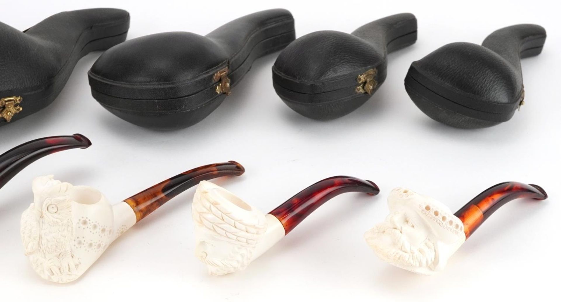 Five smoking interest block Meerschaum pipes including examples with nude female and dog's head - Bild 3 aus 5