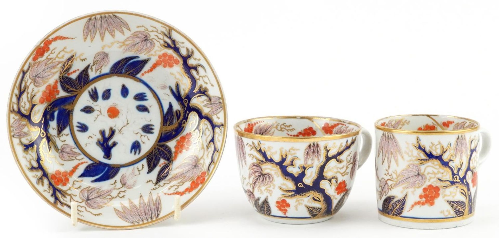 19th century English teaware hand painted in the Imari palette with flowers comprising coffee can - Bild 2 aus 4