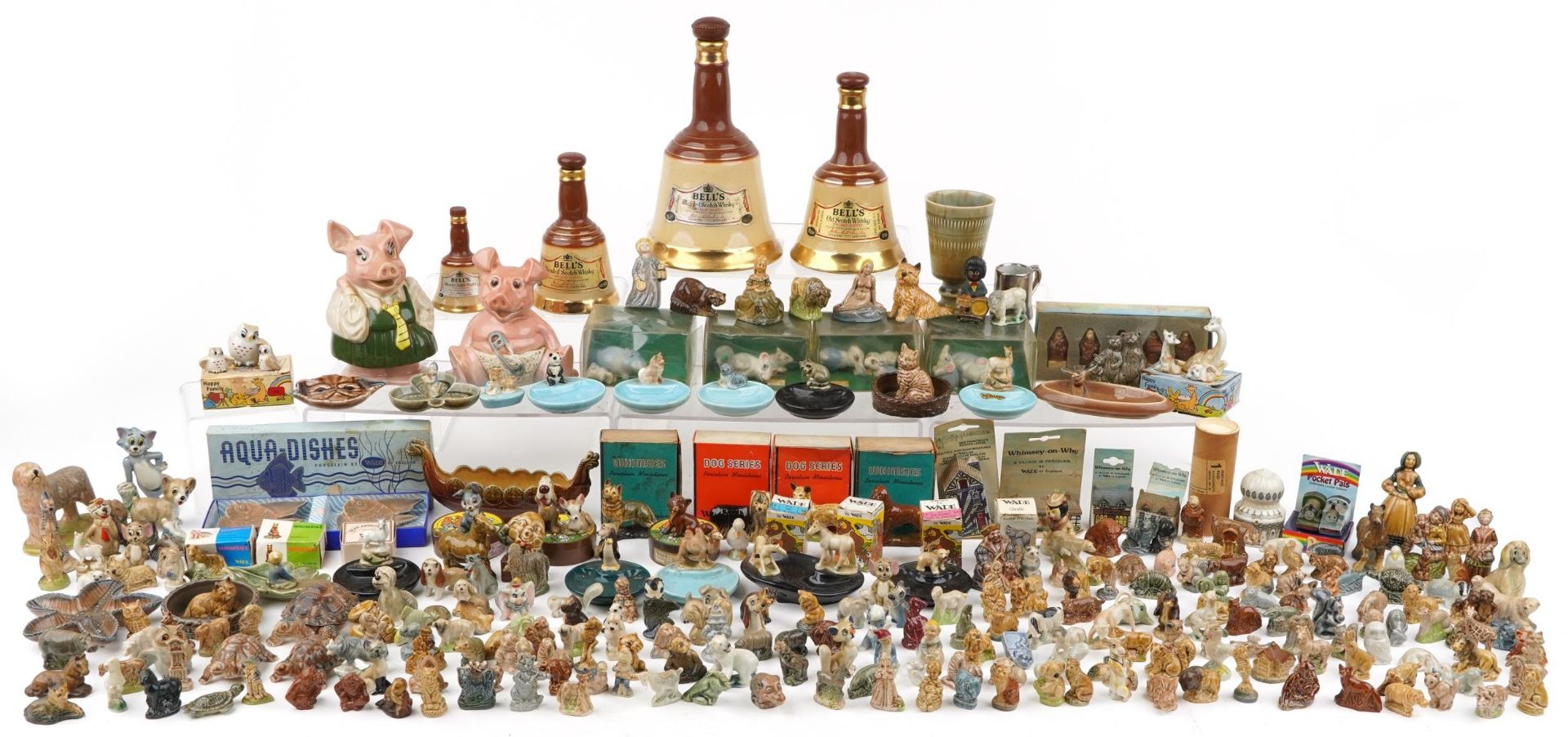 Large collection of vintage Wade Collectables including Whimsies, NatWest piggy banks and Bell's