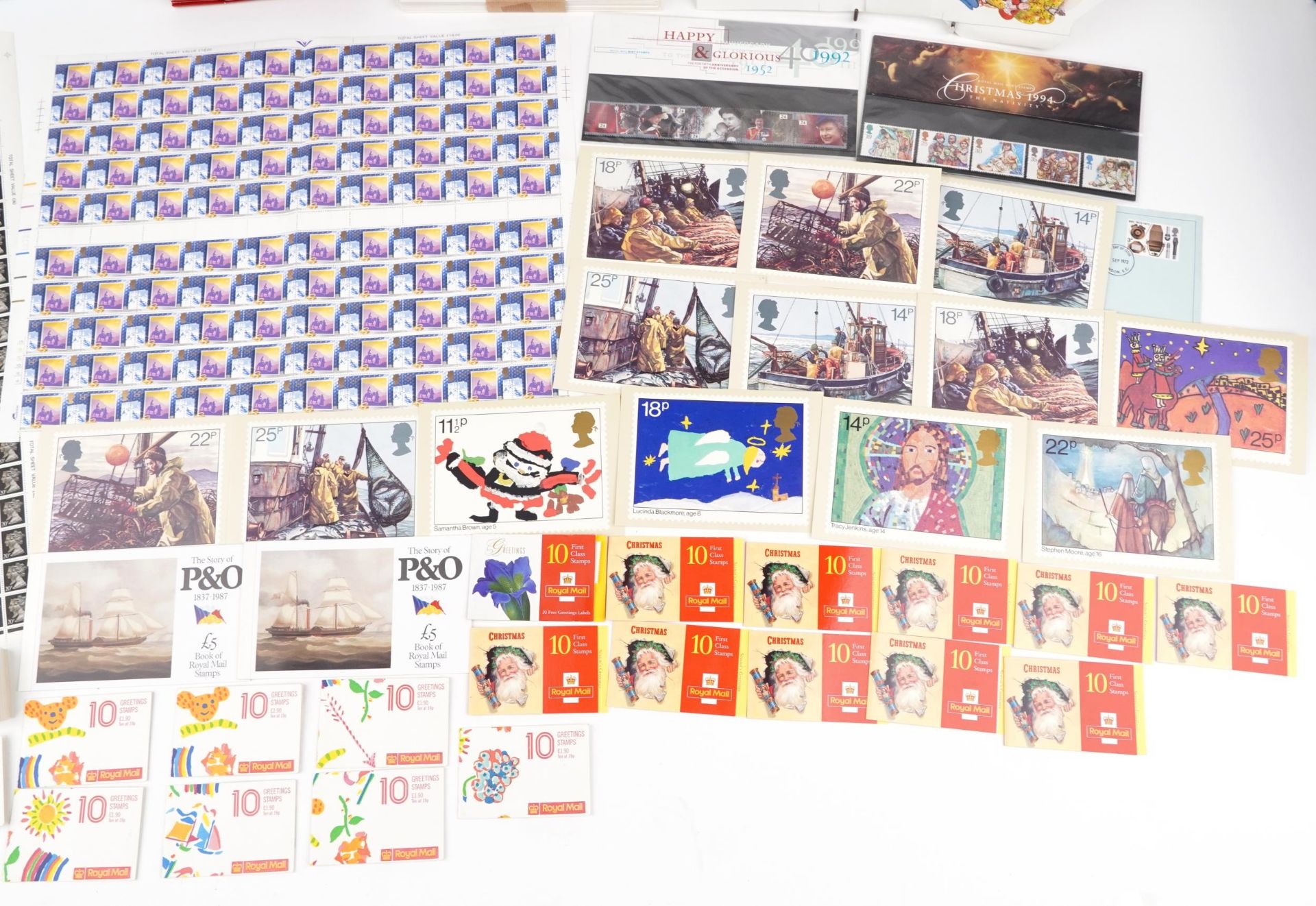 Collection of British stamps including pictorial air letters, presentation packs and stamp booklets, - Bild 5 aus 5