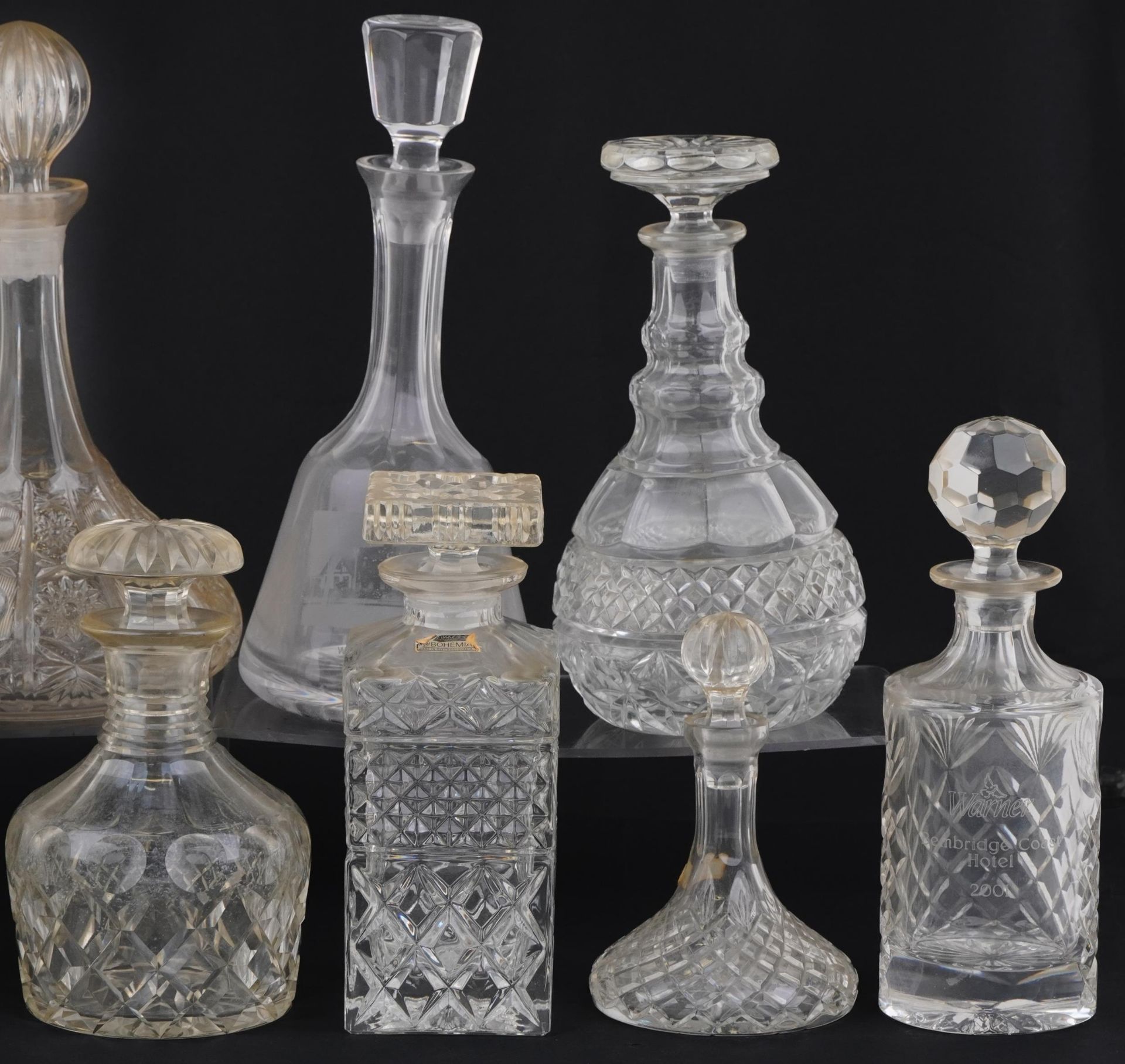 Nine glass decanters including a ship and Bohemian examples, the largest 30cm high - Bild 3 aus 5