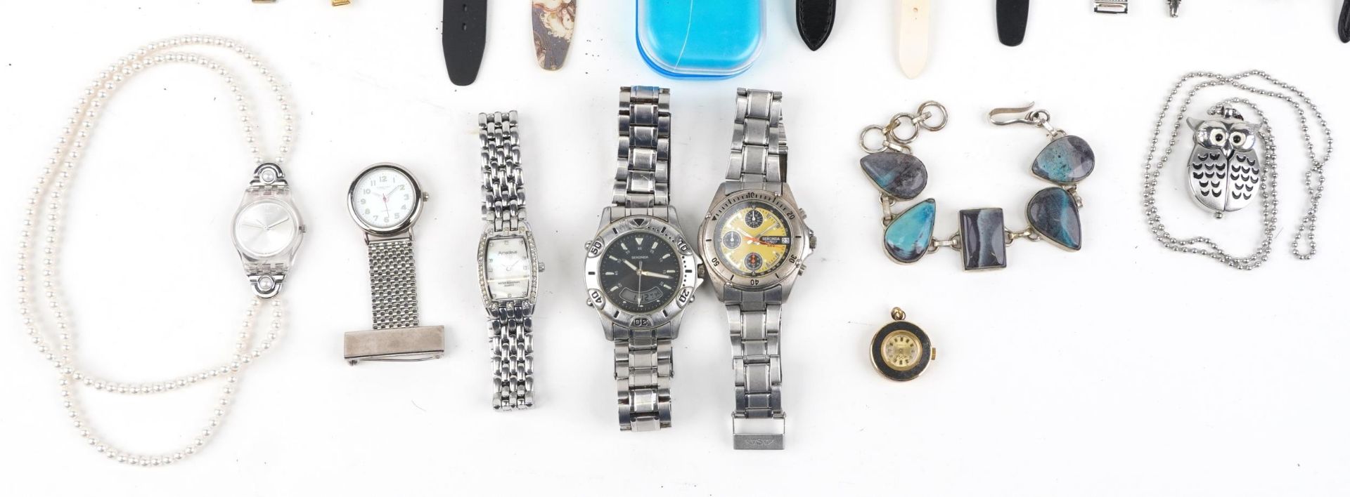 Vintage and later ladies and gentlemen's wristwatches and costume jewellery including Lorus, Swatch, - Image 4 of 4