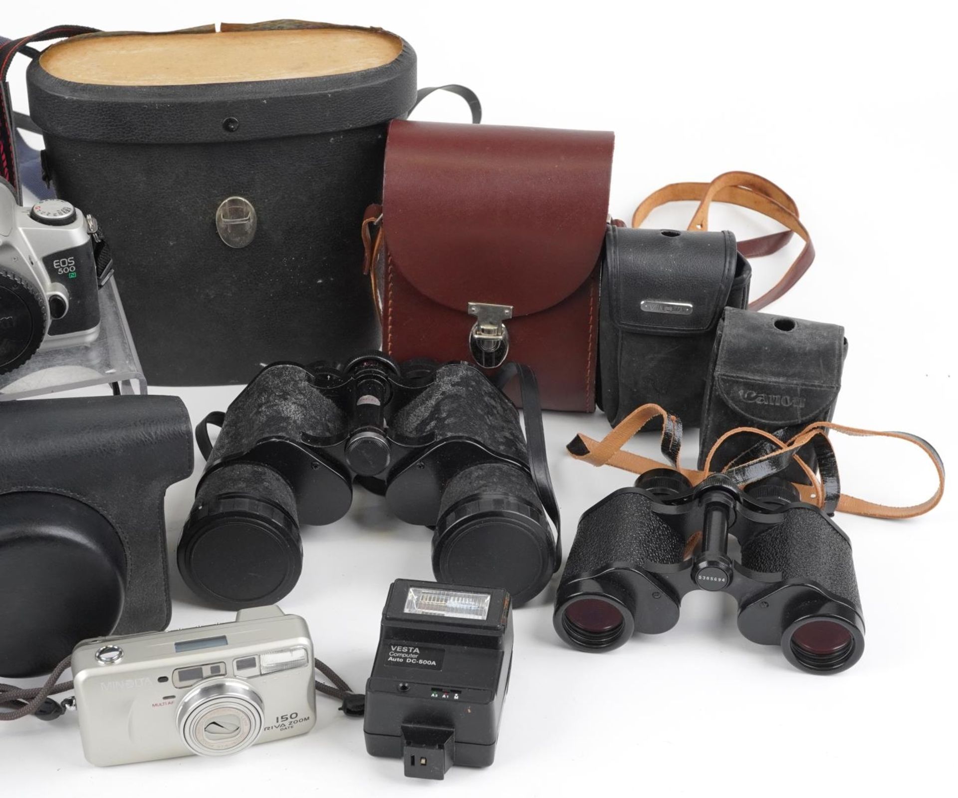 Vintage and later cameras, binoculars and an Orskey driving recorder with box including Canon EOS - Image 3 of 4