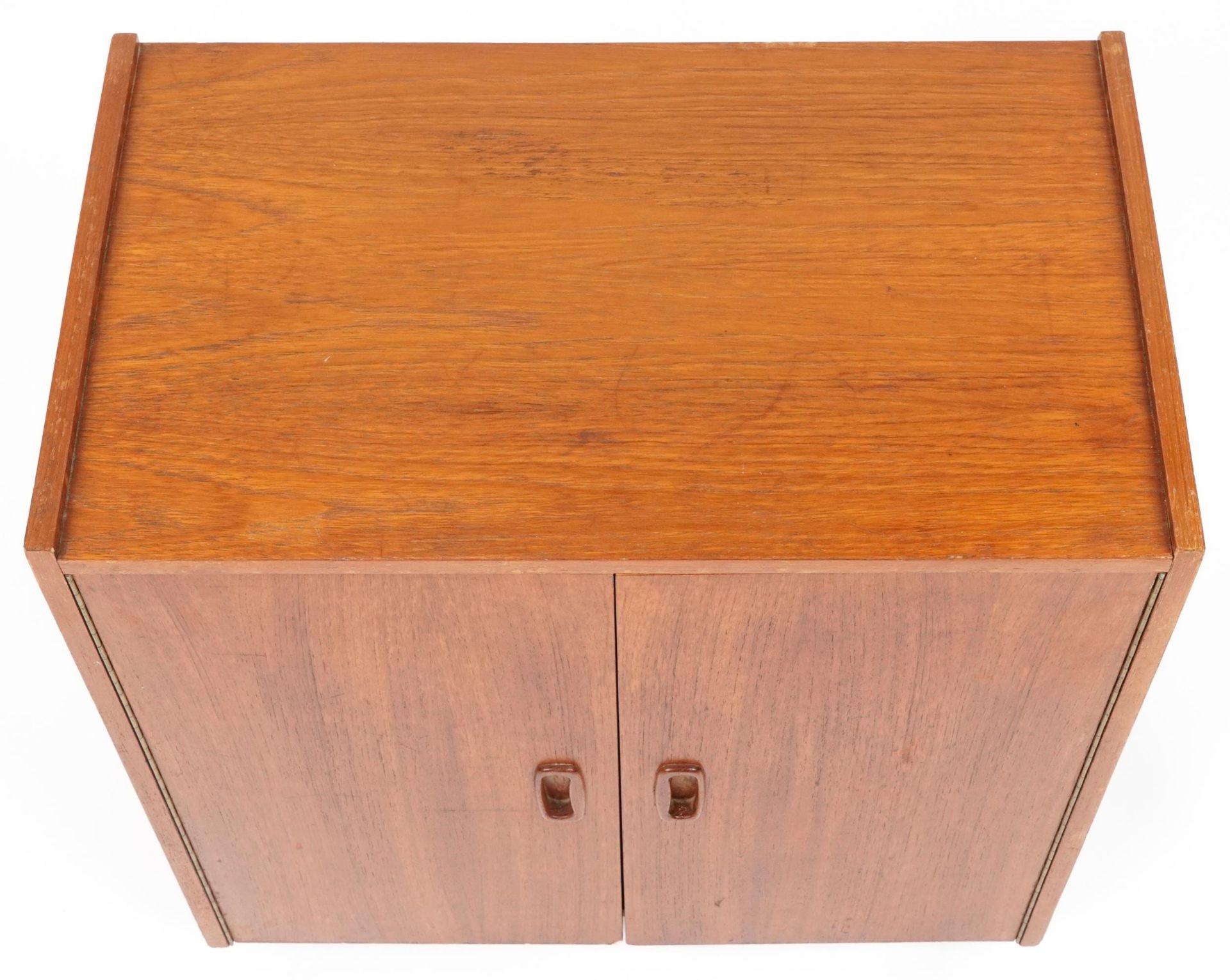 Mid century teak two door side cupboard with fitted interior, 65cm H x 61cm W x 36cm D - Image 3 of 5