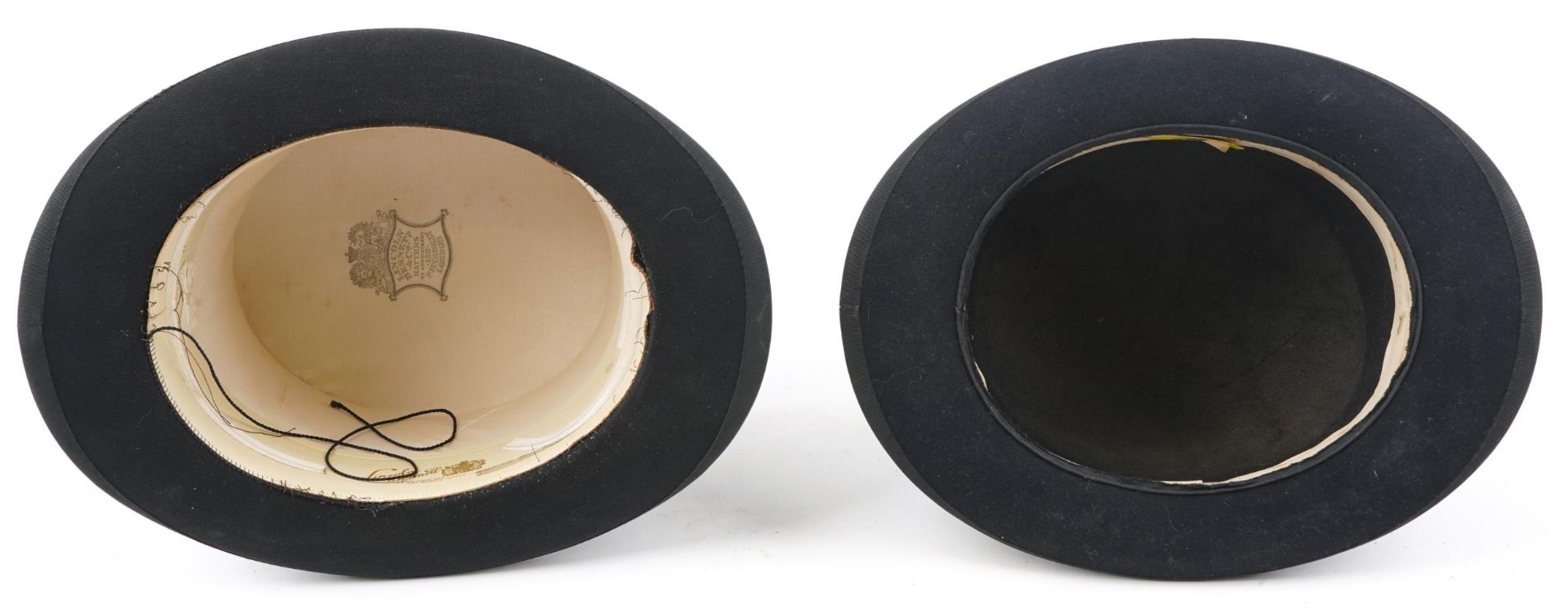 Early 20th century moleskin top hat by Lincoln Bennett & Co of Piccadilly London and a similar - Bild 3 aus 5