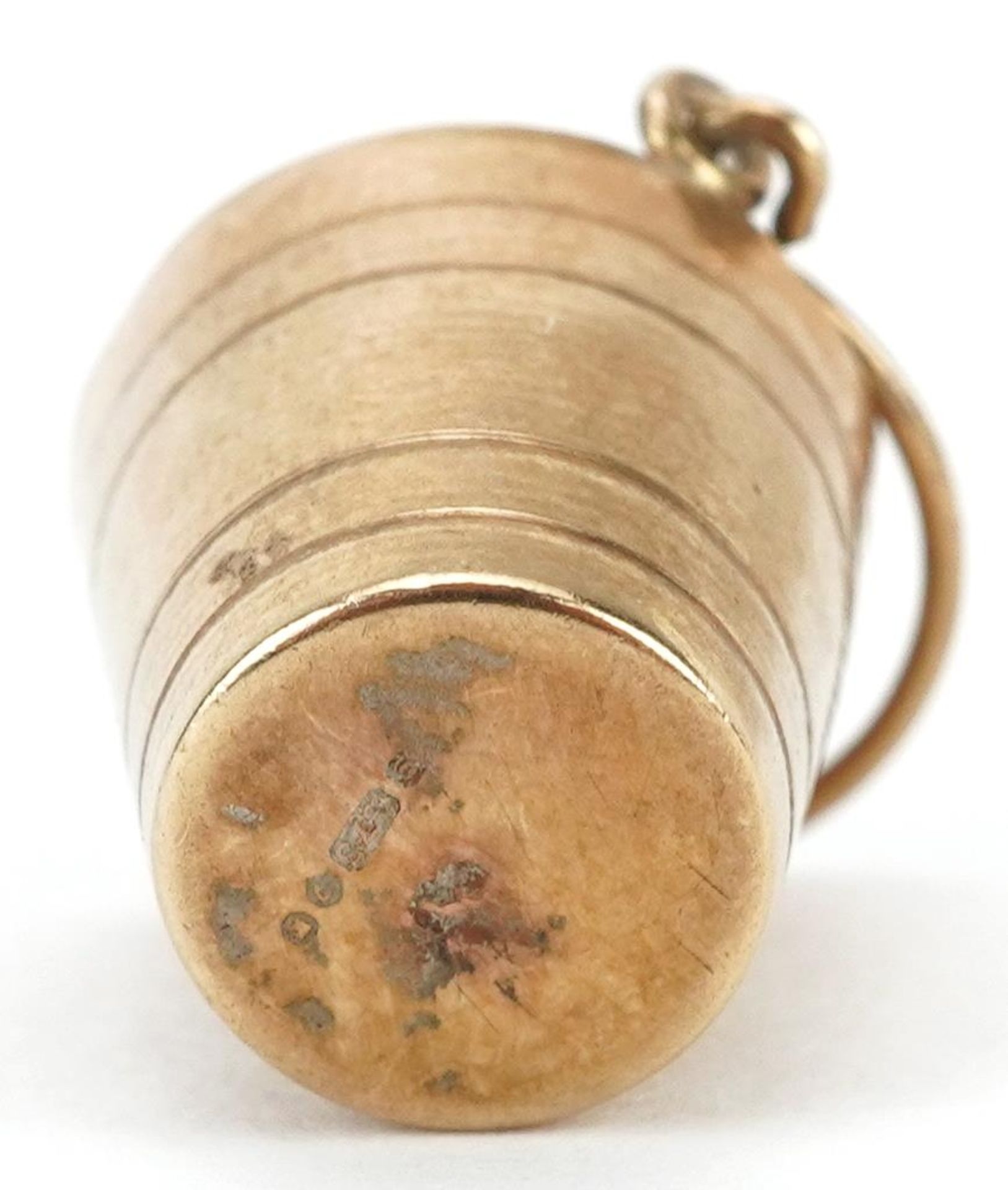 9ct gold charm in the form of a bottle of Champagne in an ice bucket with swing handle, 2.3cm - Image 3 of 3