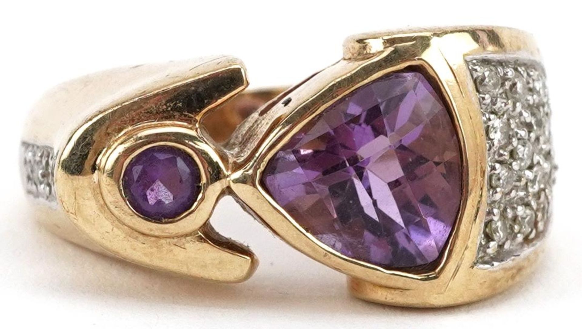 Modernist 9ct gold amethyst and diamond ring, size T, 13.6g