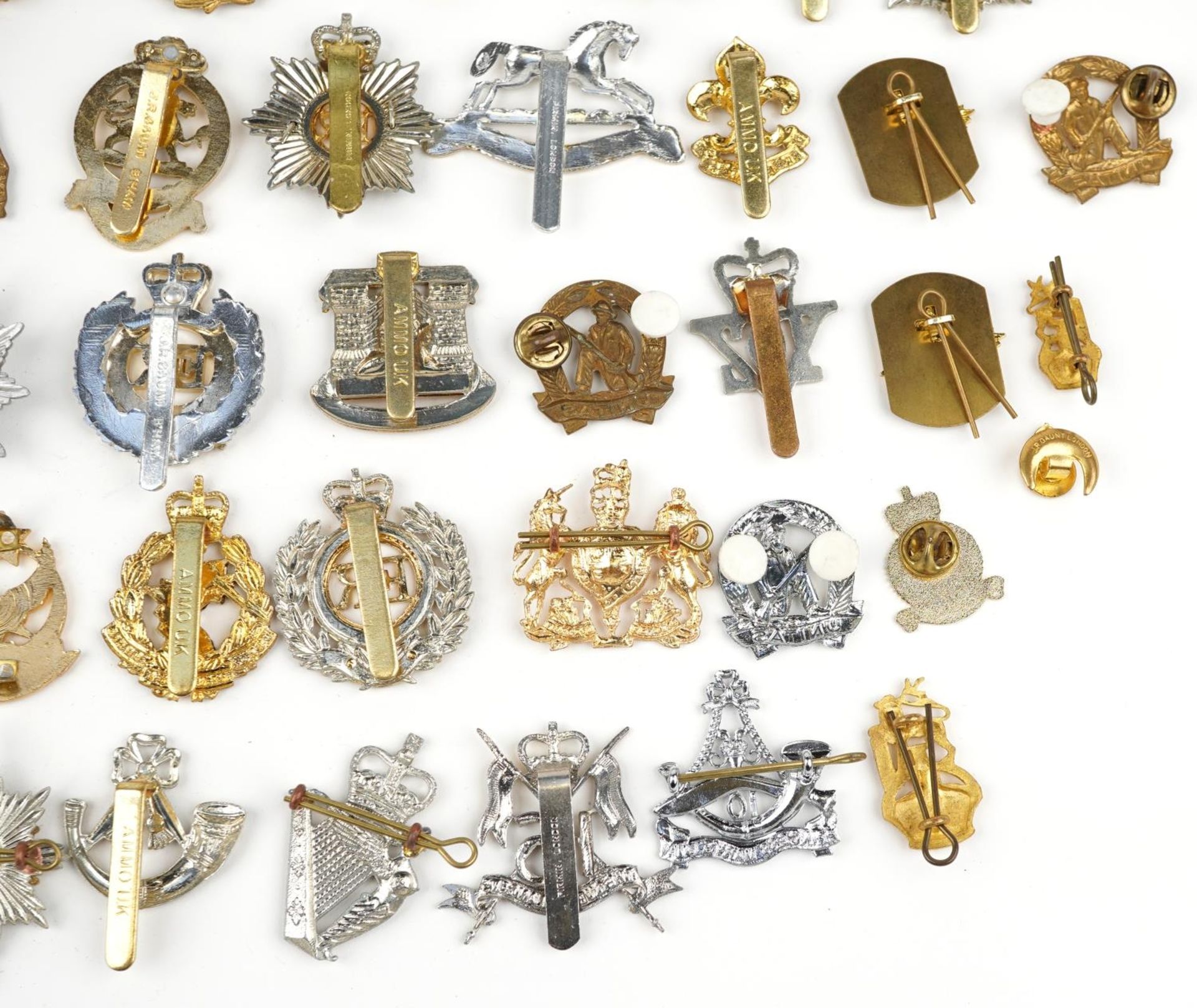 Collection of military interest cap badges, some Staybrite including RAF, Gurkha Transport - Image 10 of 10