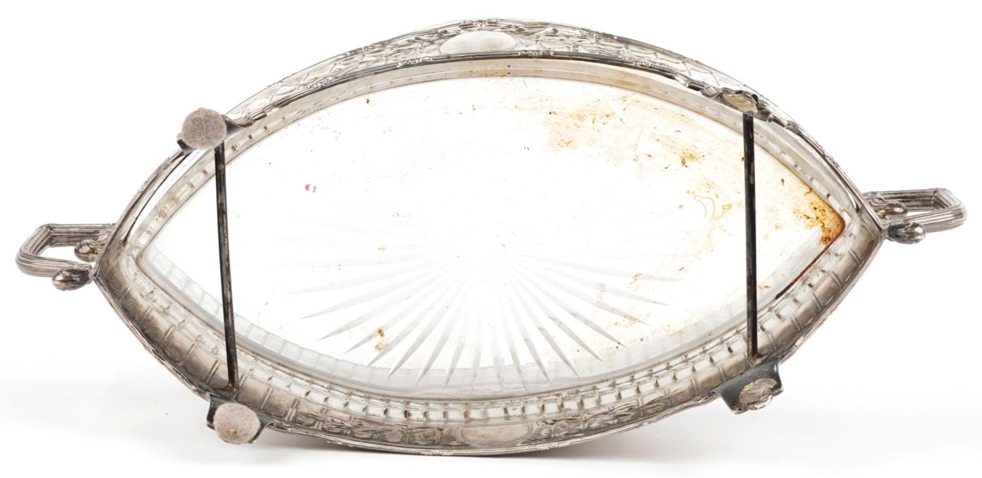 German Art Nouveau 800 grade silver centre bowl having twin handles and cut glass liner, embossed - Bild 4 aus 5