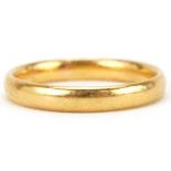 22ct gold wedding band, Birmingham 1939, size S, 4.5g