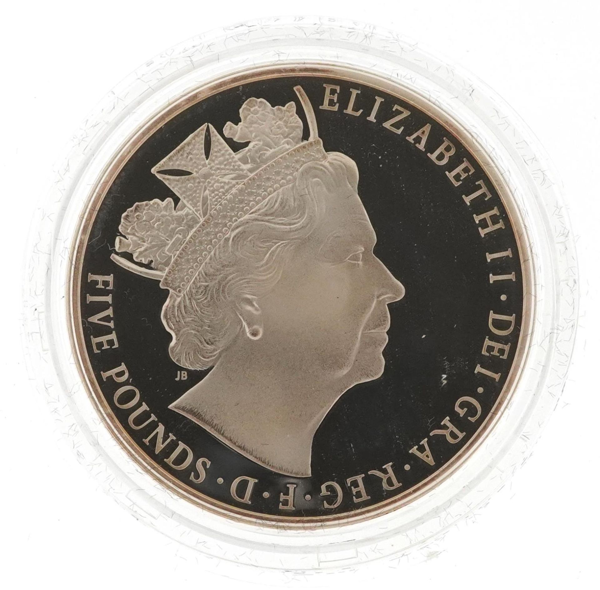 Elizabeth II 2015 United Kingdom five pound silver proof coin by The Royal Mint commemorating The - Bild 3 aus 4