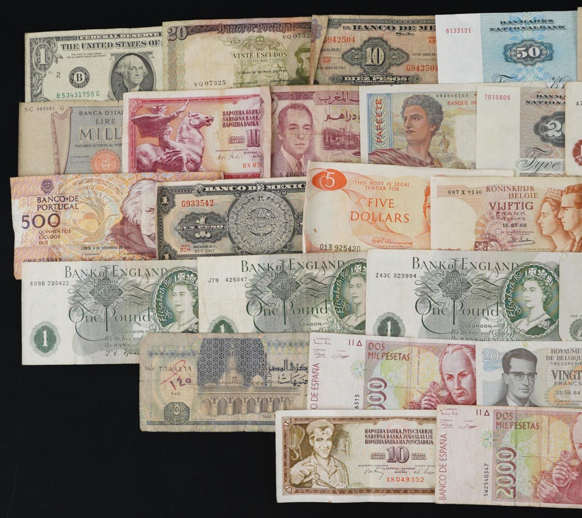 Collection of British and world banknotes including Elizabeth II one pounds and United States of - Image 2 of 3
