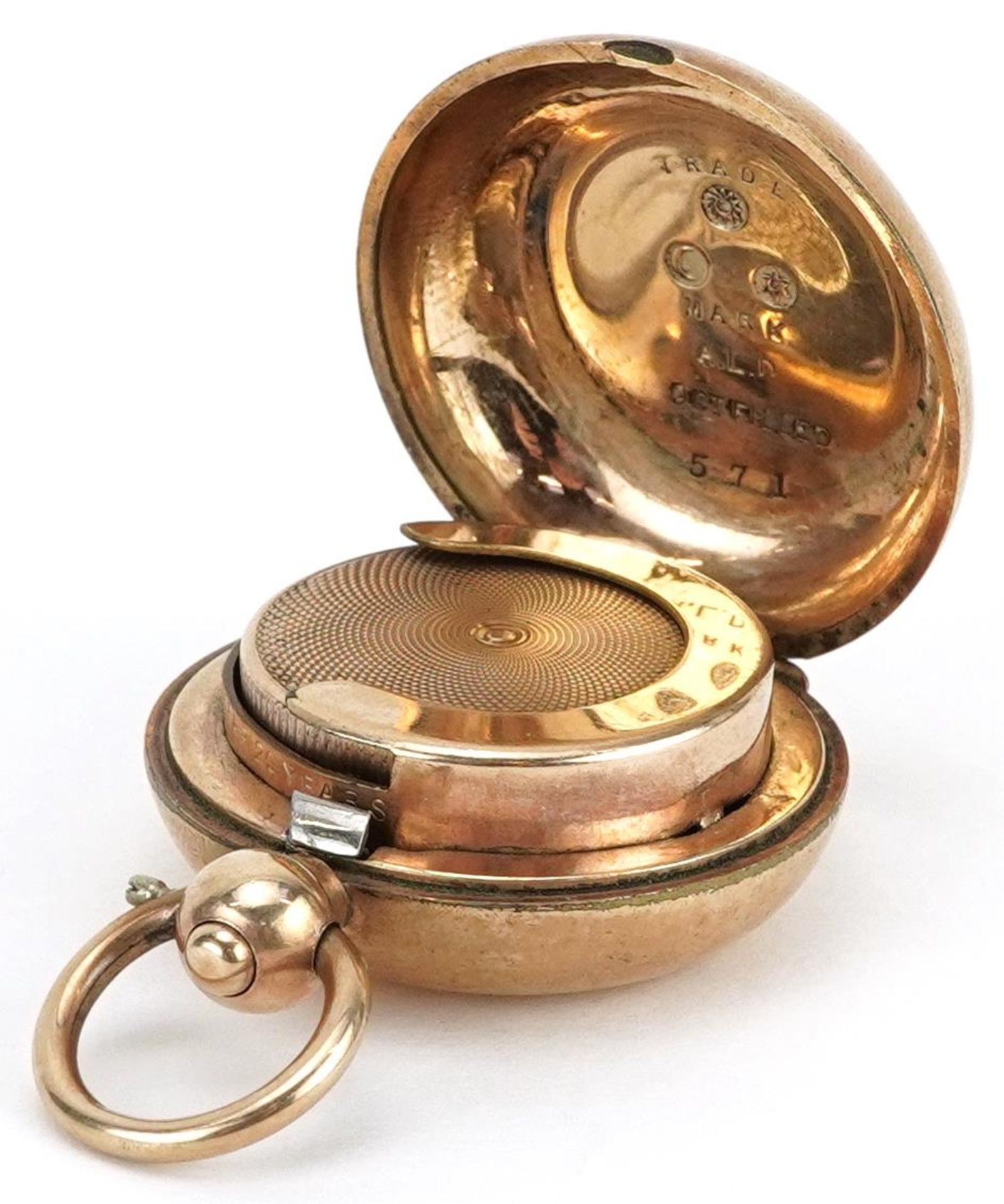 9ct gold filled sovereign case, 3cm in diameter