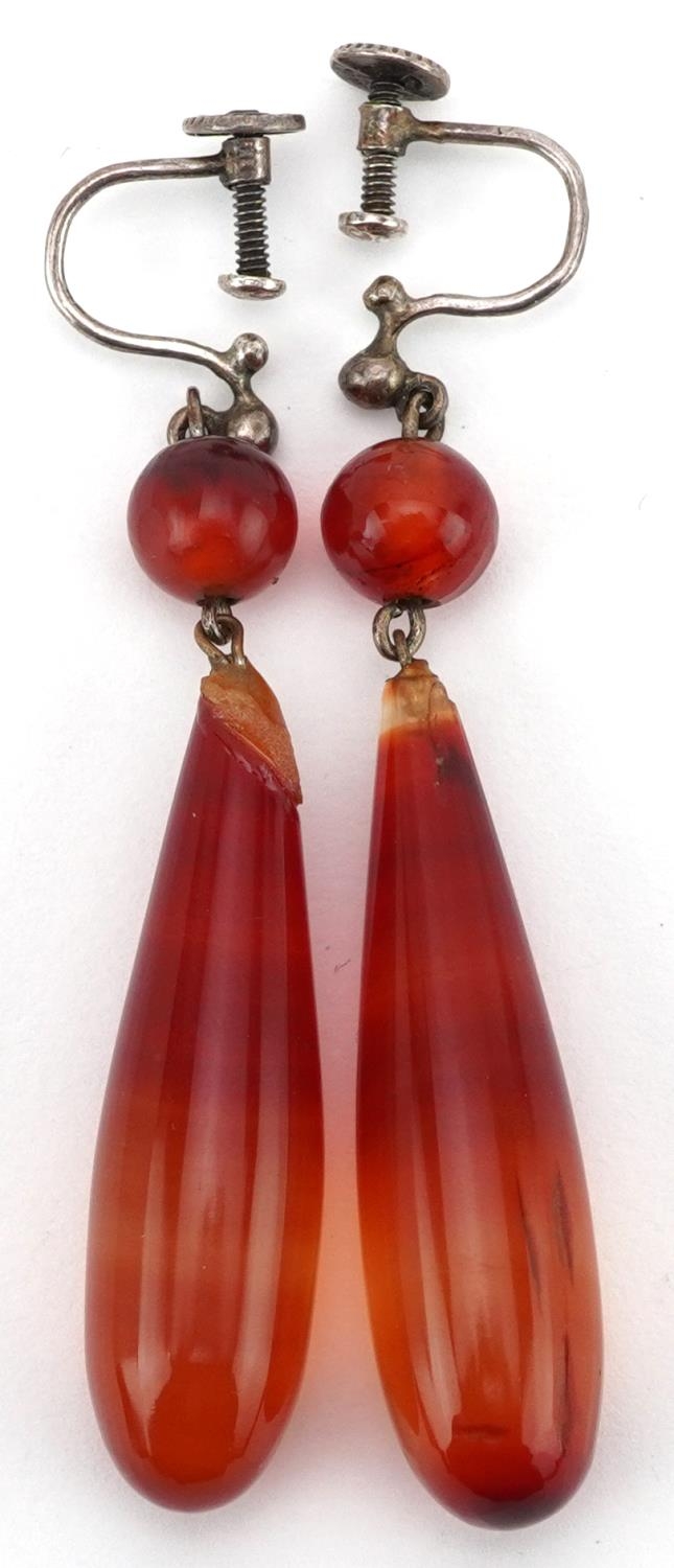 Pair of antique sterling silver agate teardrop earrings. 5.5cm high, 13.0g - Image 2 of 3