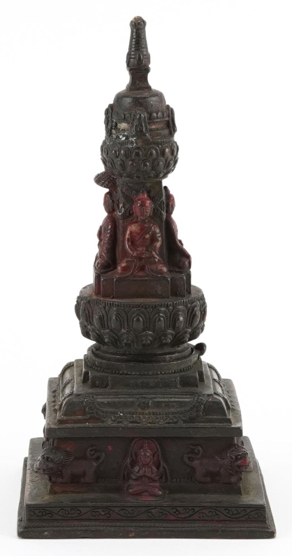 Chino Tibetan partially gilt and lacquered stupa, 20cm high - Bild 5 aus 7