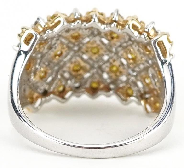 9ct white gold white and yellow diamond cluster ring, size O, 4.7g - Image 2 of 5