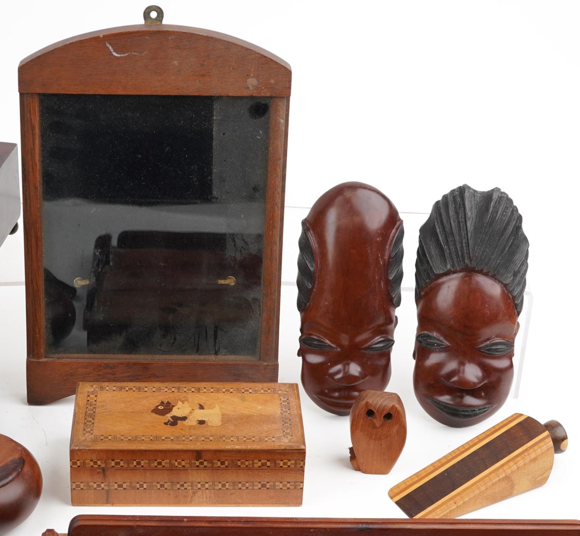 19th century and later woodenware including Arts & Crafts mahogany frame, Victorian workbox, pair of - Bild 3 aus 8