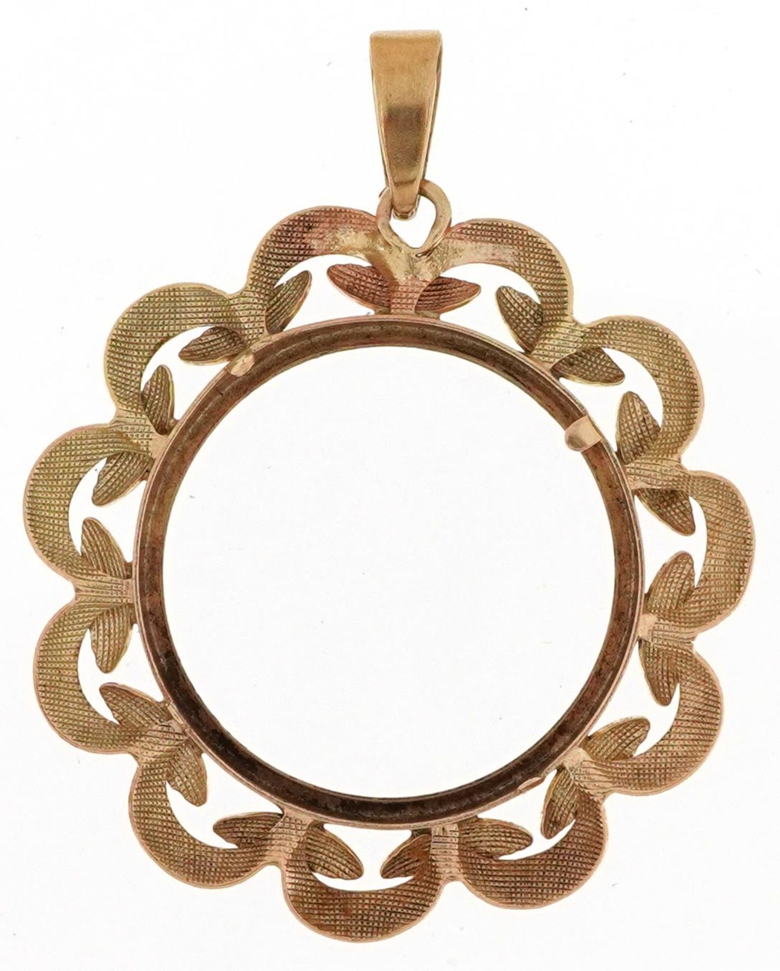 9ct gold sovereign pendant mount, 3.5cm in diameter, 2.6g - Image 2 of 2