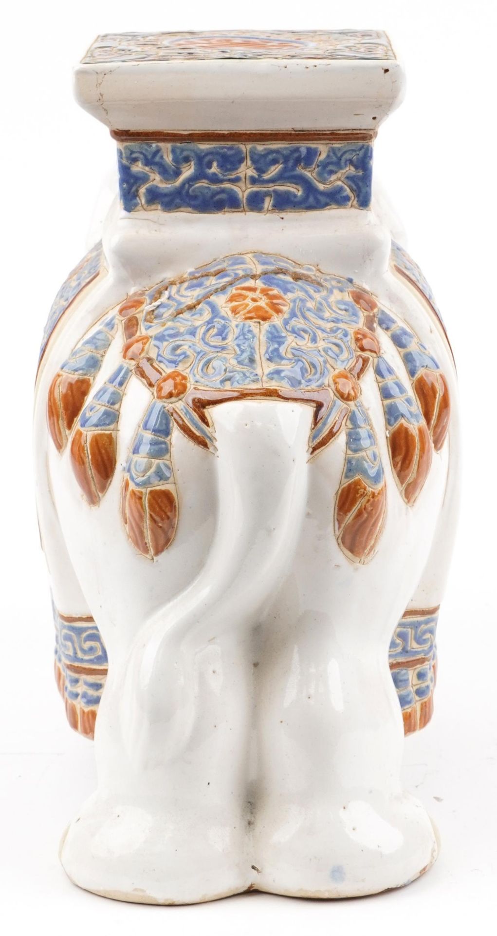 Chinese porcelain garden seat in the form of an elephant, 46cm in length - Bild 4 aus 7