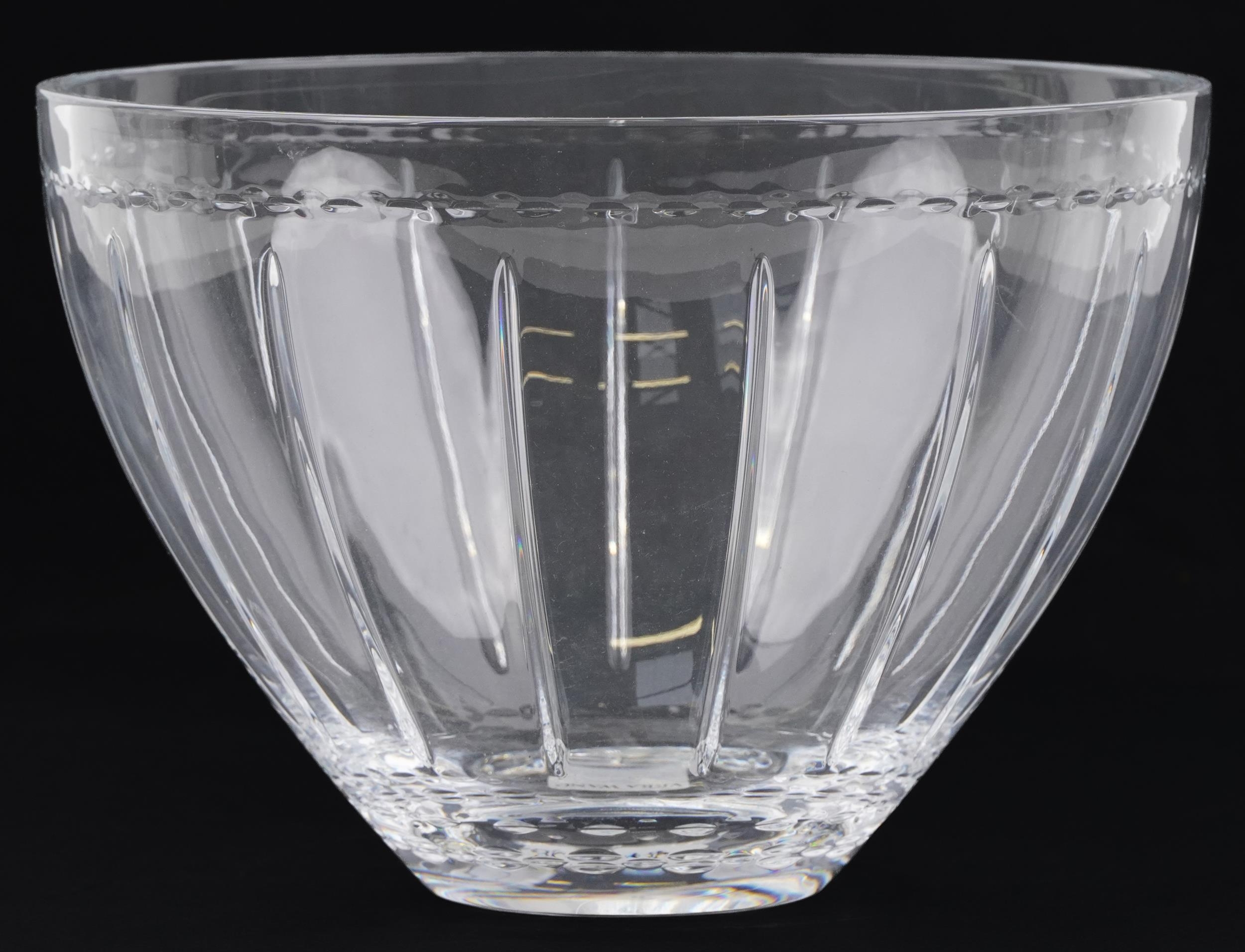 Wedgwood glass vase designed by Vera Wang, 17.5cm high - Image 2 of 4
