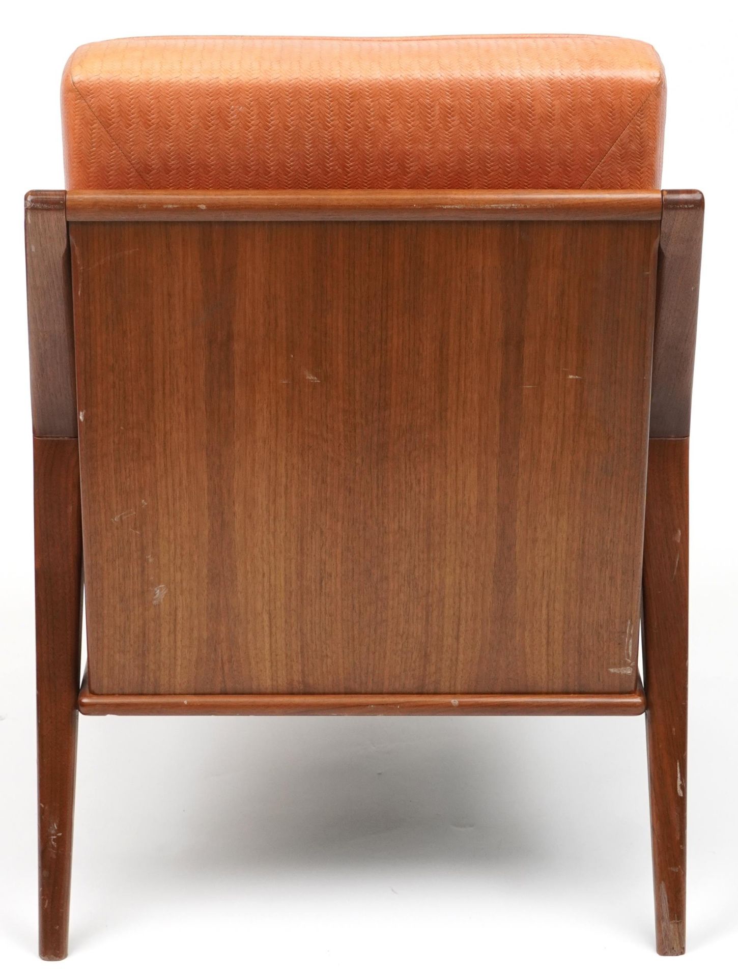 Scandinavian design hardwood lounge chair having a tan upholstered back and seat, 86cm H x 62.5cm - Bild 4 aus 4