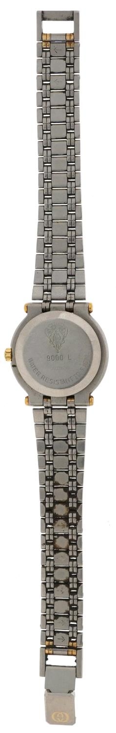 Gucci, ladies Gucci stainless steel 9000L quartz wristwatch with date aperture, serial number - Image 3 of 7