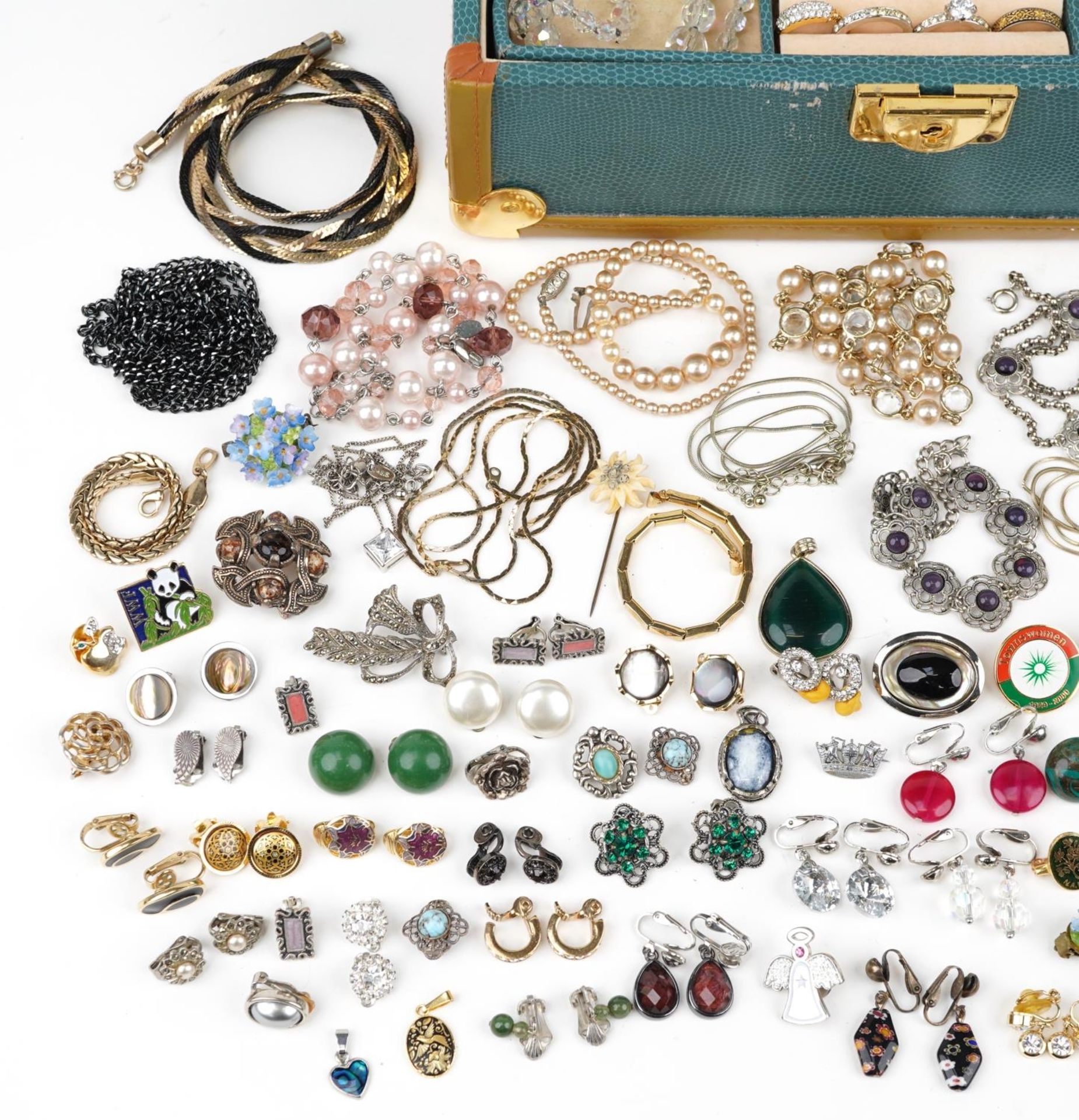 Vintage and later costume jewellery including brooches, enamelled badges, gold plated necklaces, - Image 3 of 5