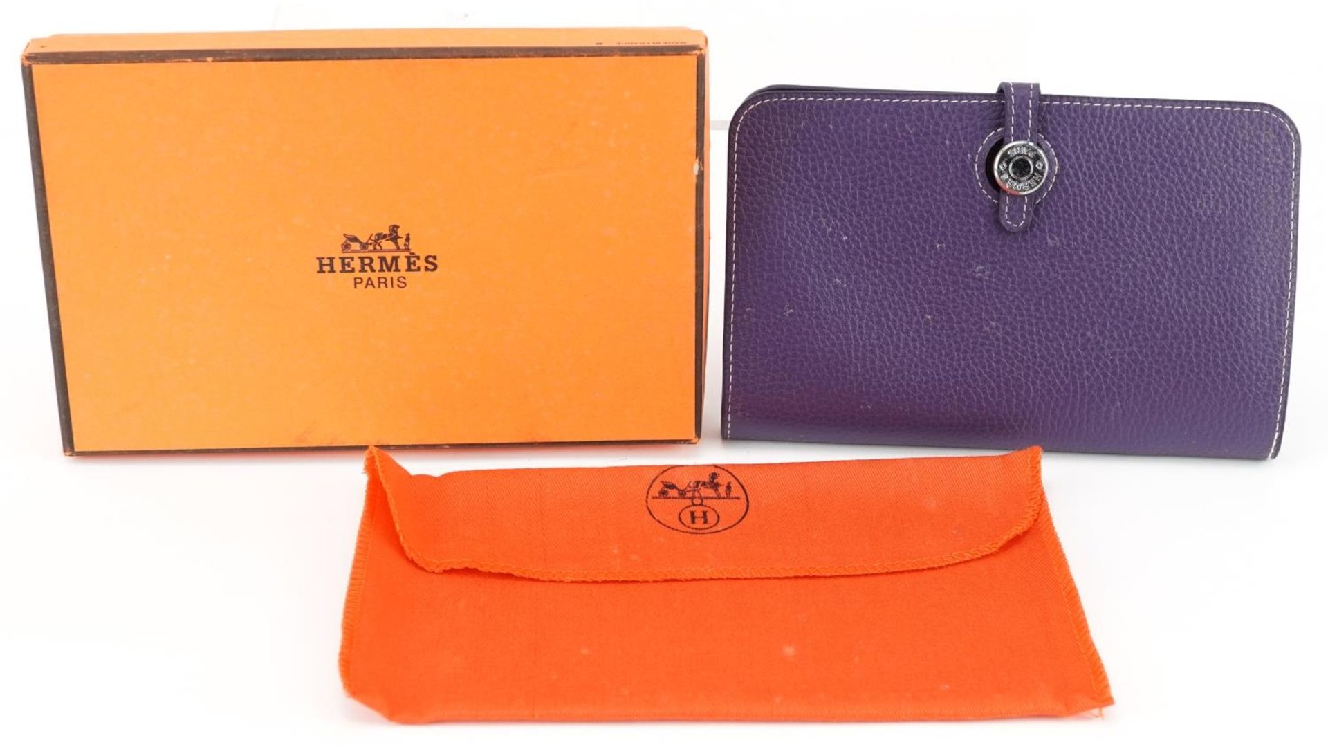Hermes, French purple leather clutch purse with cardholder, dust bag and box, the clutch bag 19. - Image 2 of 6