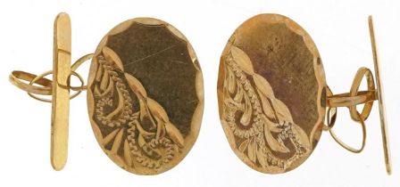 Pair of 9ct gold floral engraved cufflinks, 2.5cm in length, 1.9g