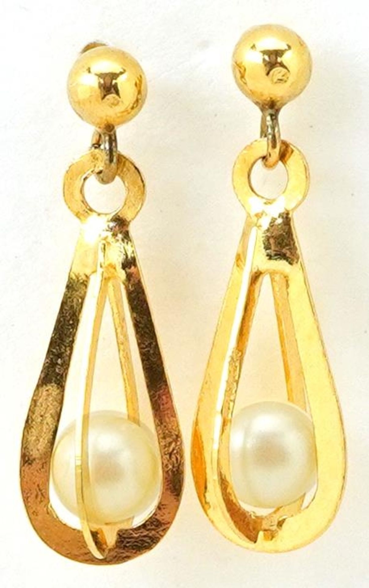 Pair of 21ct gold pearl drop earrings with 9ct gold butterflies, 1.9cm high, 1.2g