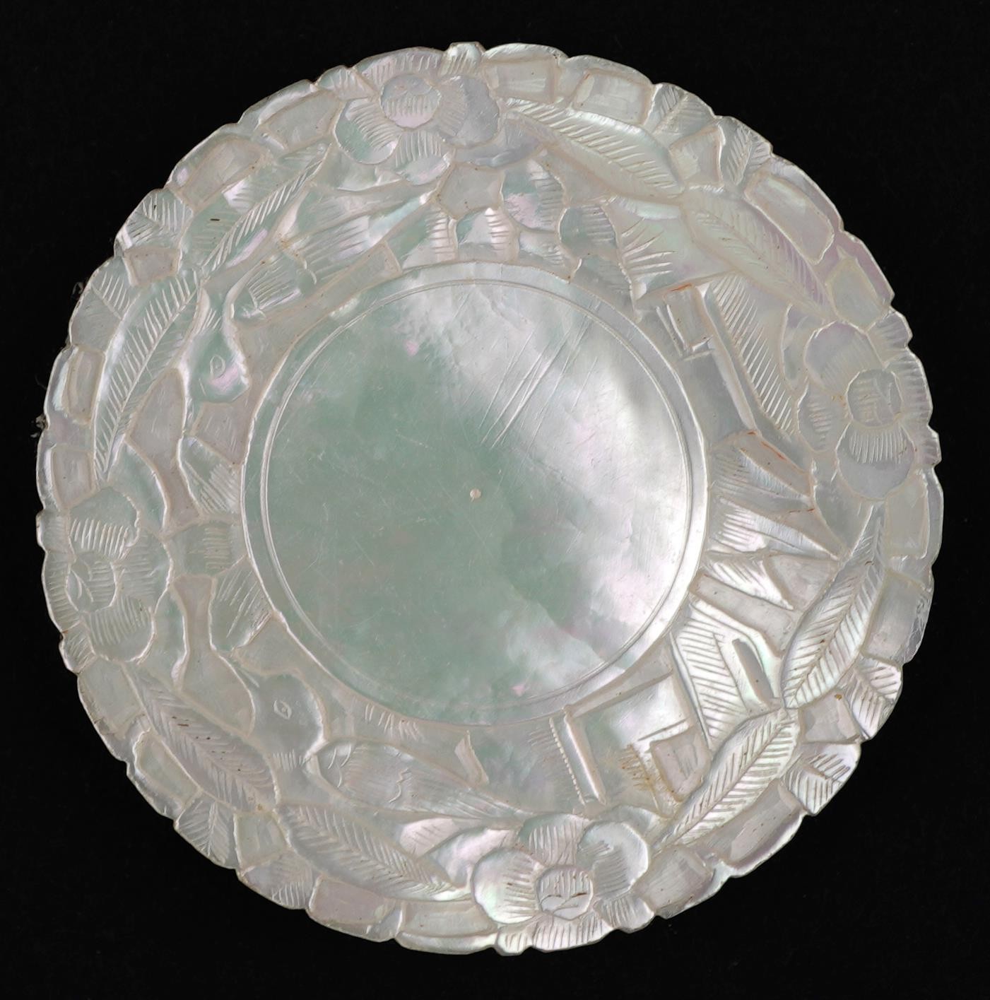 Good collection of Chinese Canton mother of pearl gaming counters including examples finely and - Image 17 of 19