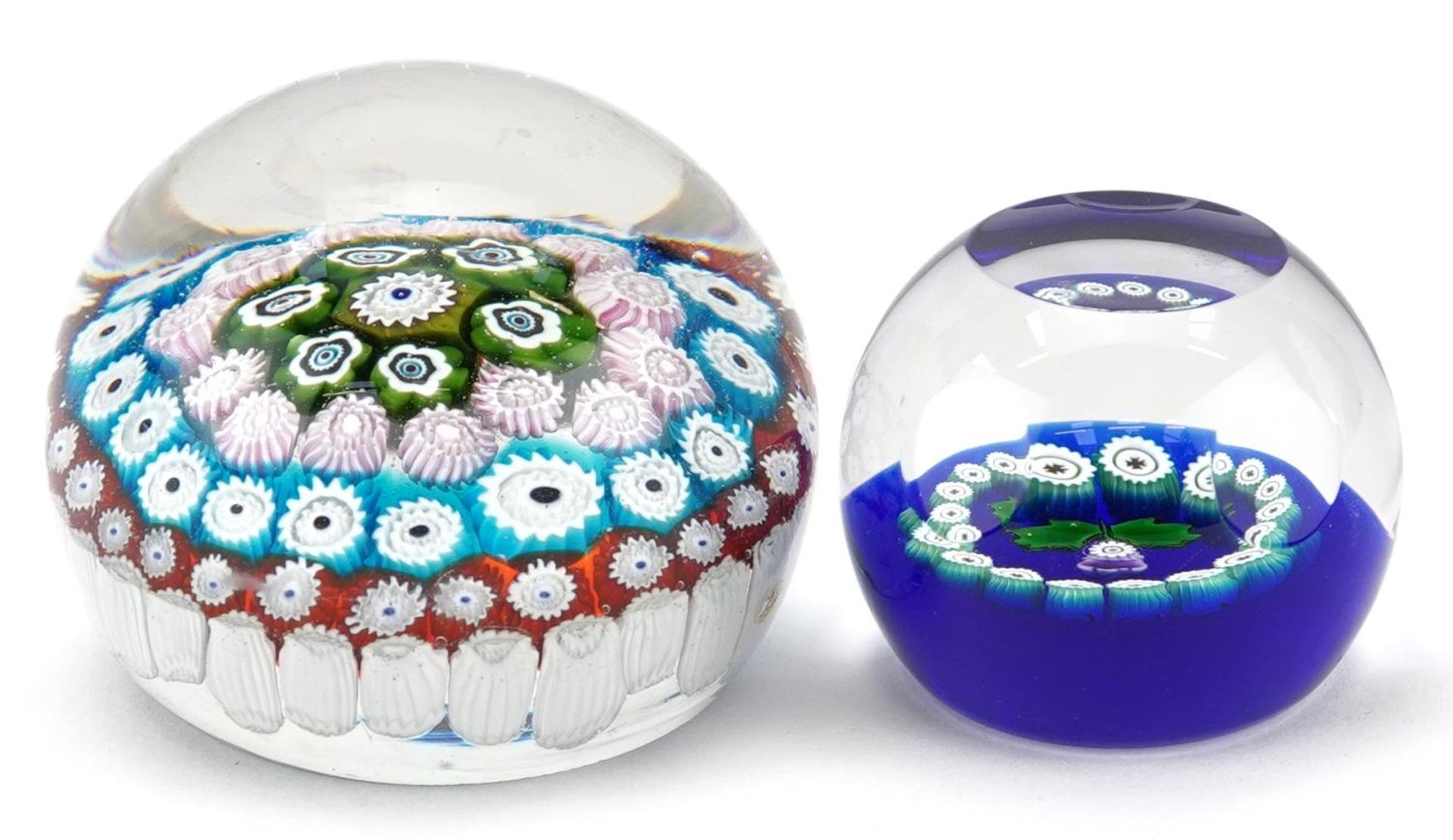 Two millefiori glass paperweights including a Caithness miniature thistle example, the largest 8cm - Bild 3 aus 5