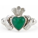 18ct white gold emerald Claddagh ring, size L, 4.3g