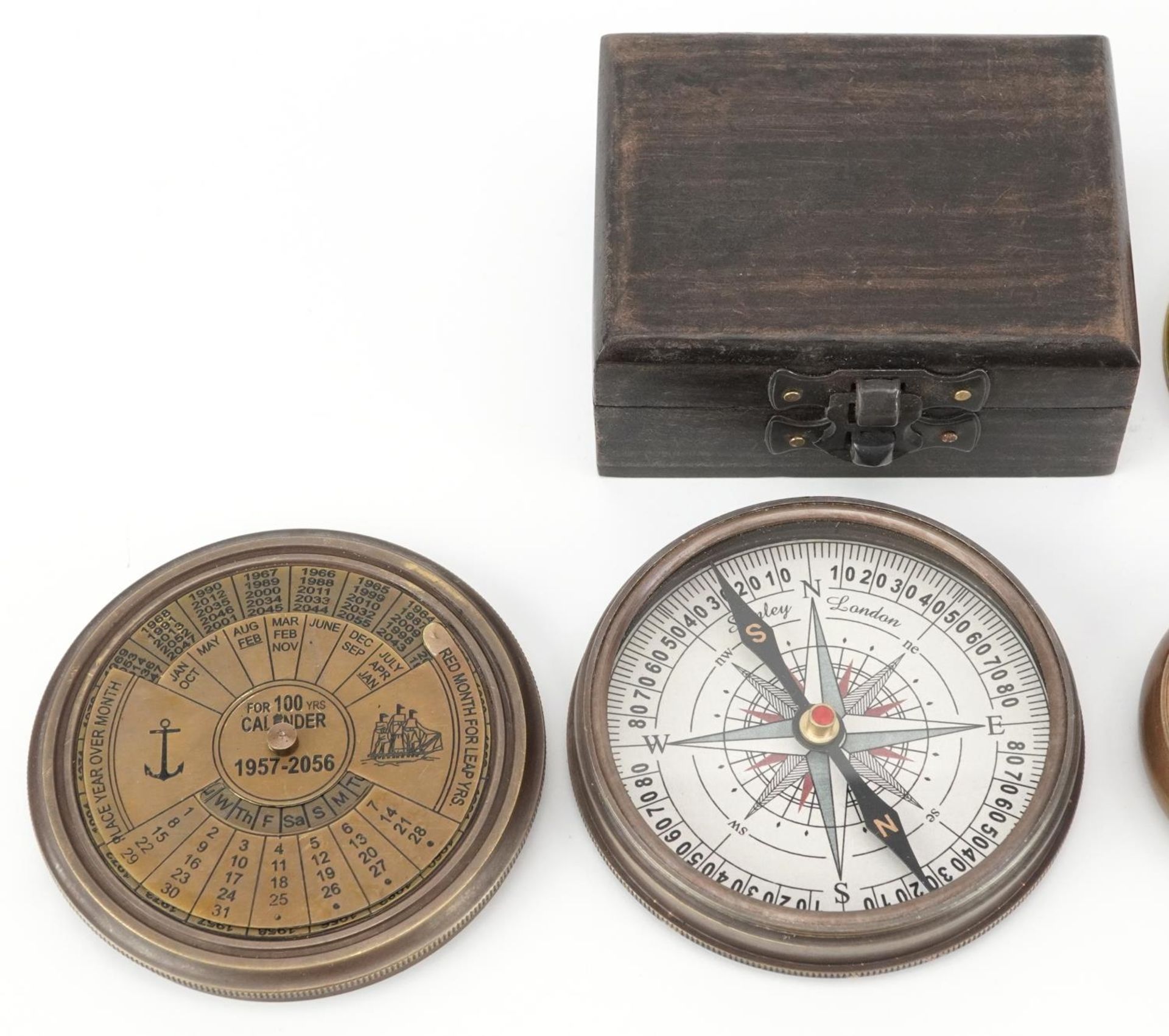 Naval interest scientific instruments including World War I style compass and sextant, the largest - Image 2 of 4