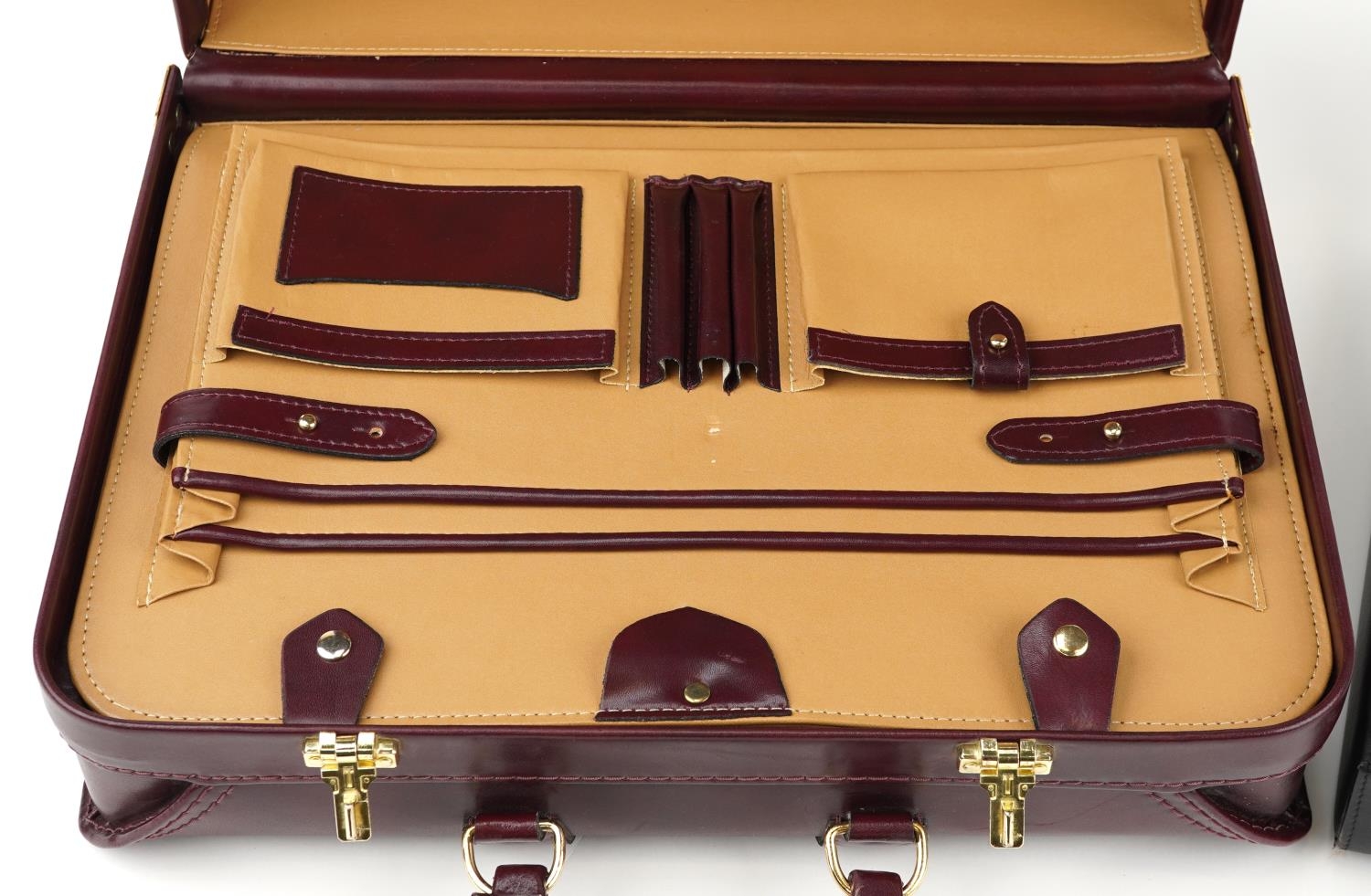 Two vintage leather briefcases including a breweriana interest custom Carlsberg Export burgundy - Image 4 of 8