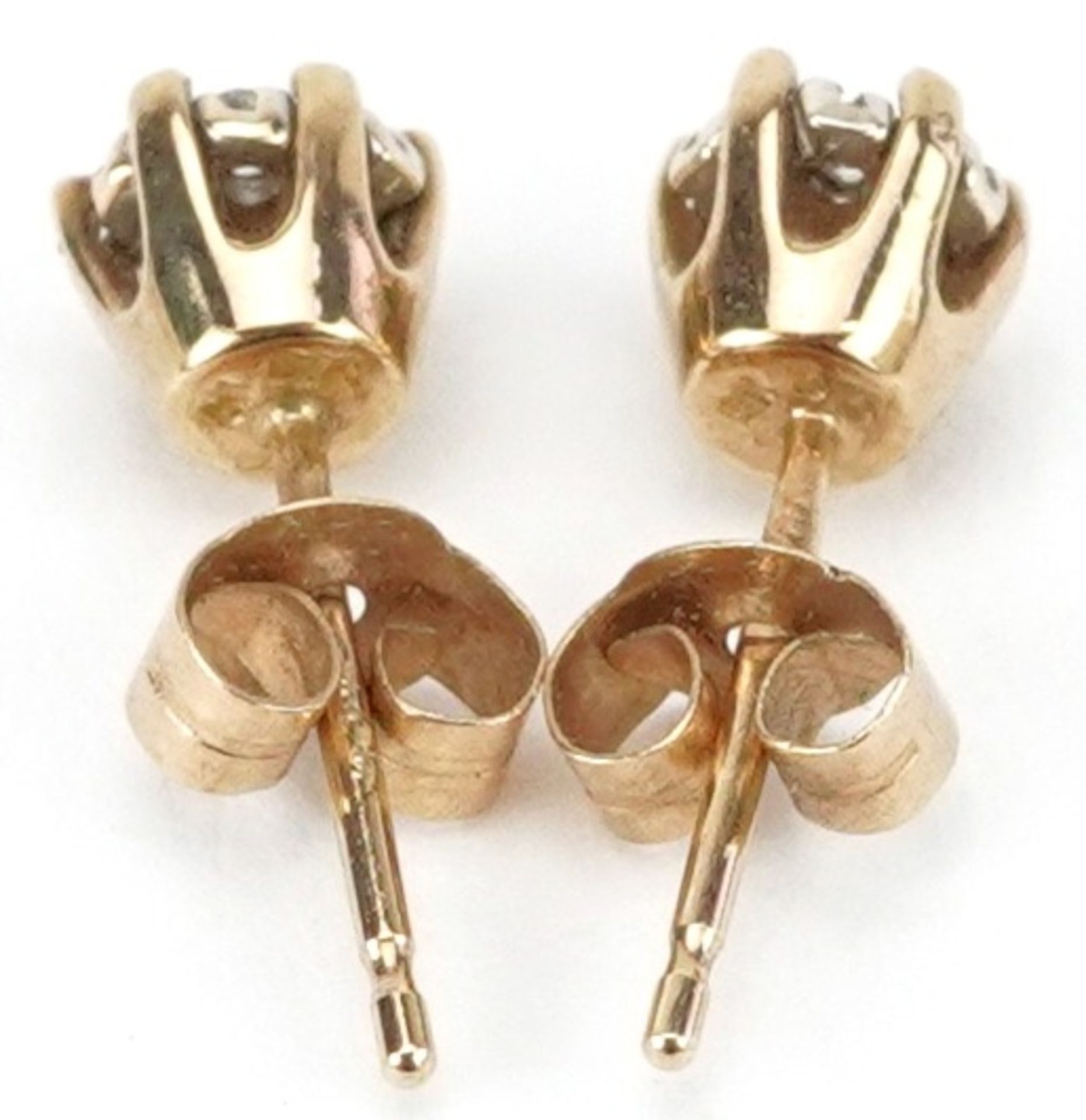 Pair of 9ct gold diamond cluster stud earrings, each 4.2mm in diameter, total 0.6g - Image 3 of 3