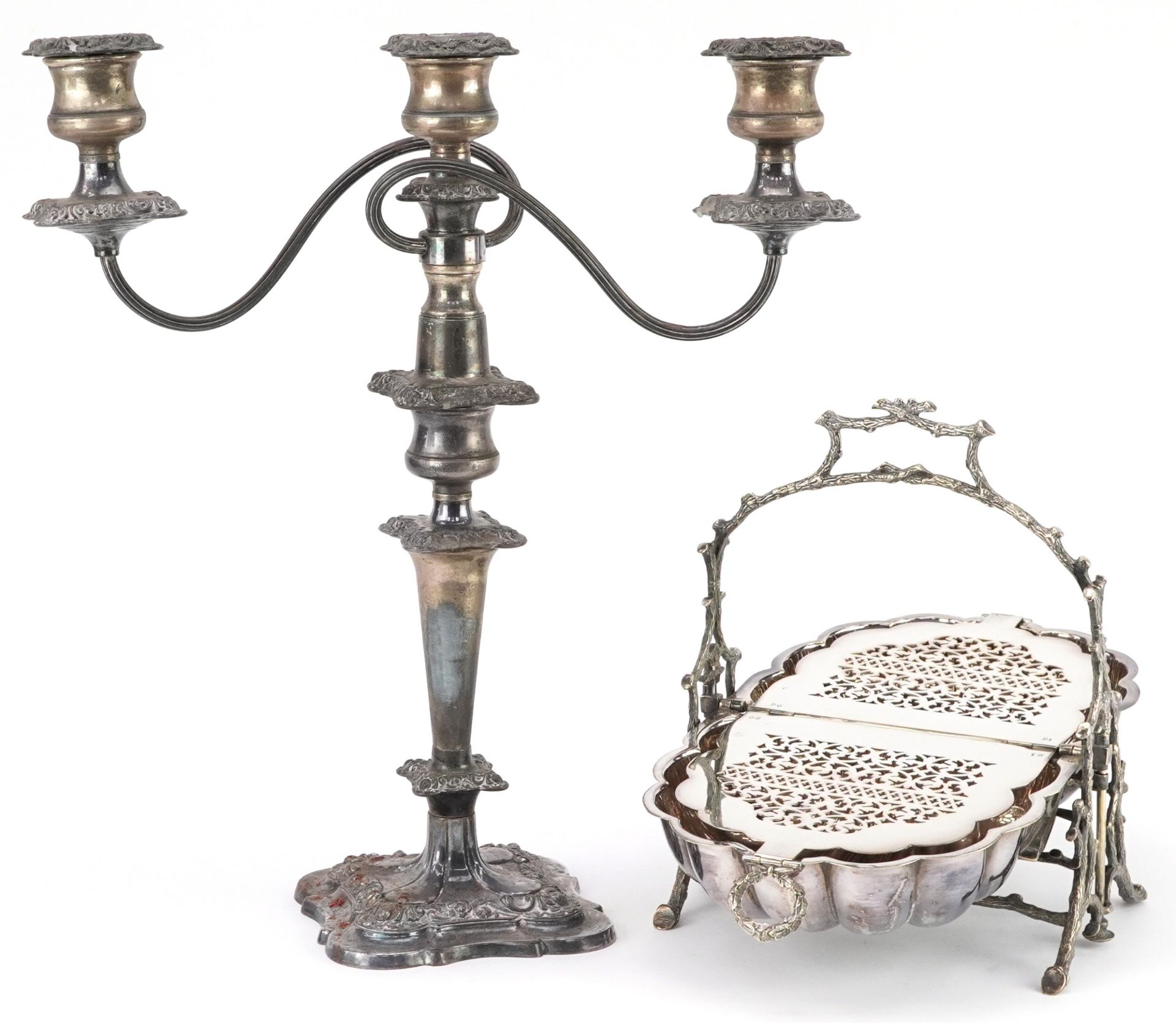 Mappin & Webb Princess silverplate warmer and a three branch silver plated candelabra, the largest - Bild 3 aus 7
