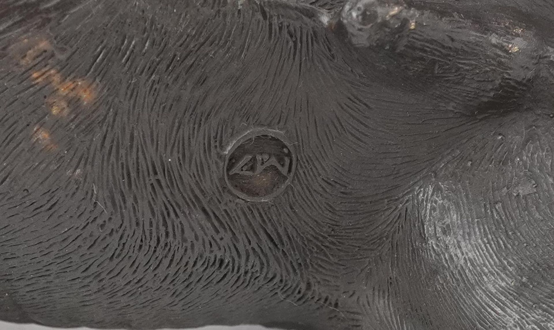 Patinated bronze Bullmastiff, impressed marks to the base, 19cm in length - Bild 4 aus 4
