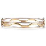 Modernist 18ct two tone gold hinged bangle, 7cm wide, 18.2g