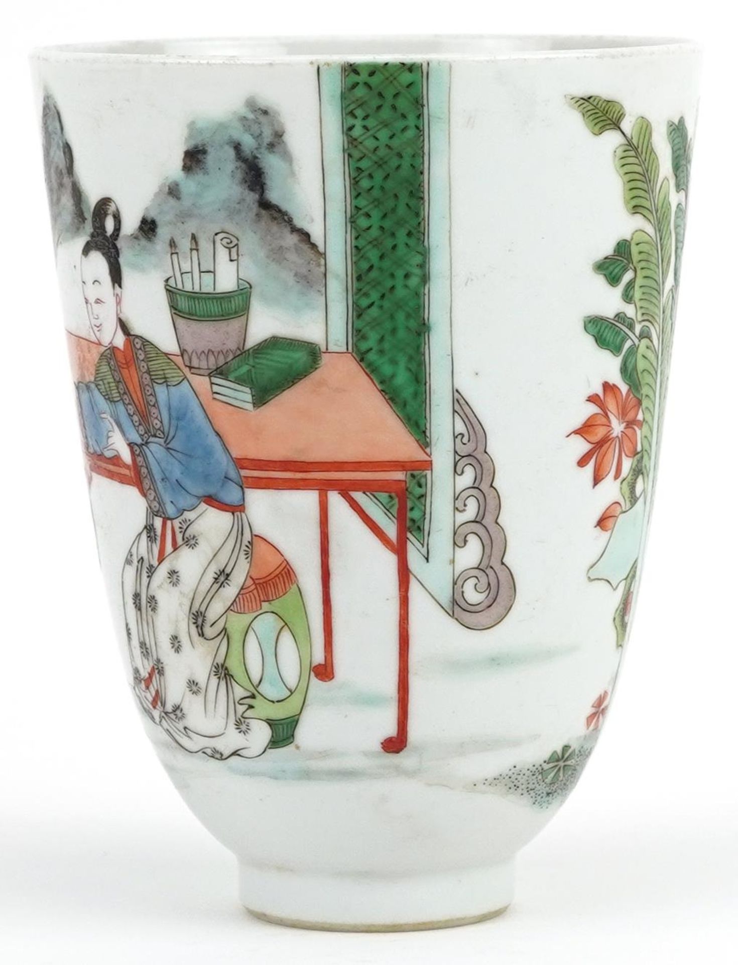 Chinese porcelain cup hand painted in the famille verte palette with an empress and attendants in - Image 2 of 6