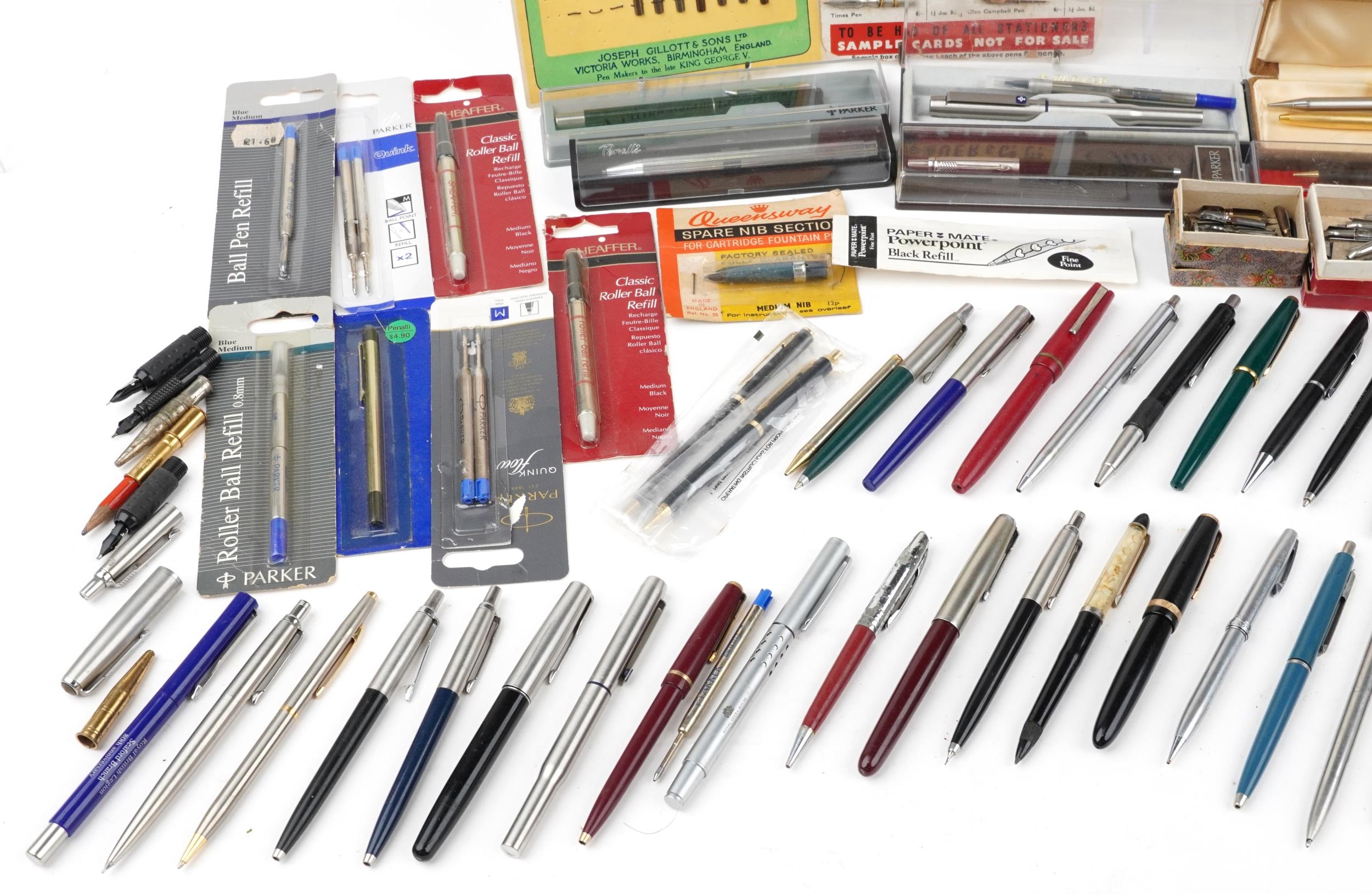 Vintage and later pens and accessories, some fountain pens including Sheaffer and Parker - Image 4 of 5