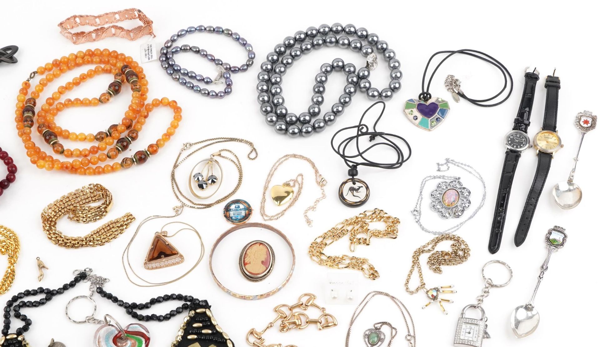 Vintage and later costume jewellery, wristwatches and objects, some silver, including amber coloured - Image 3 of 5