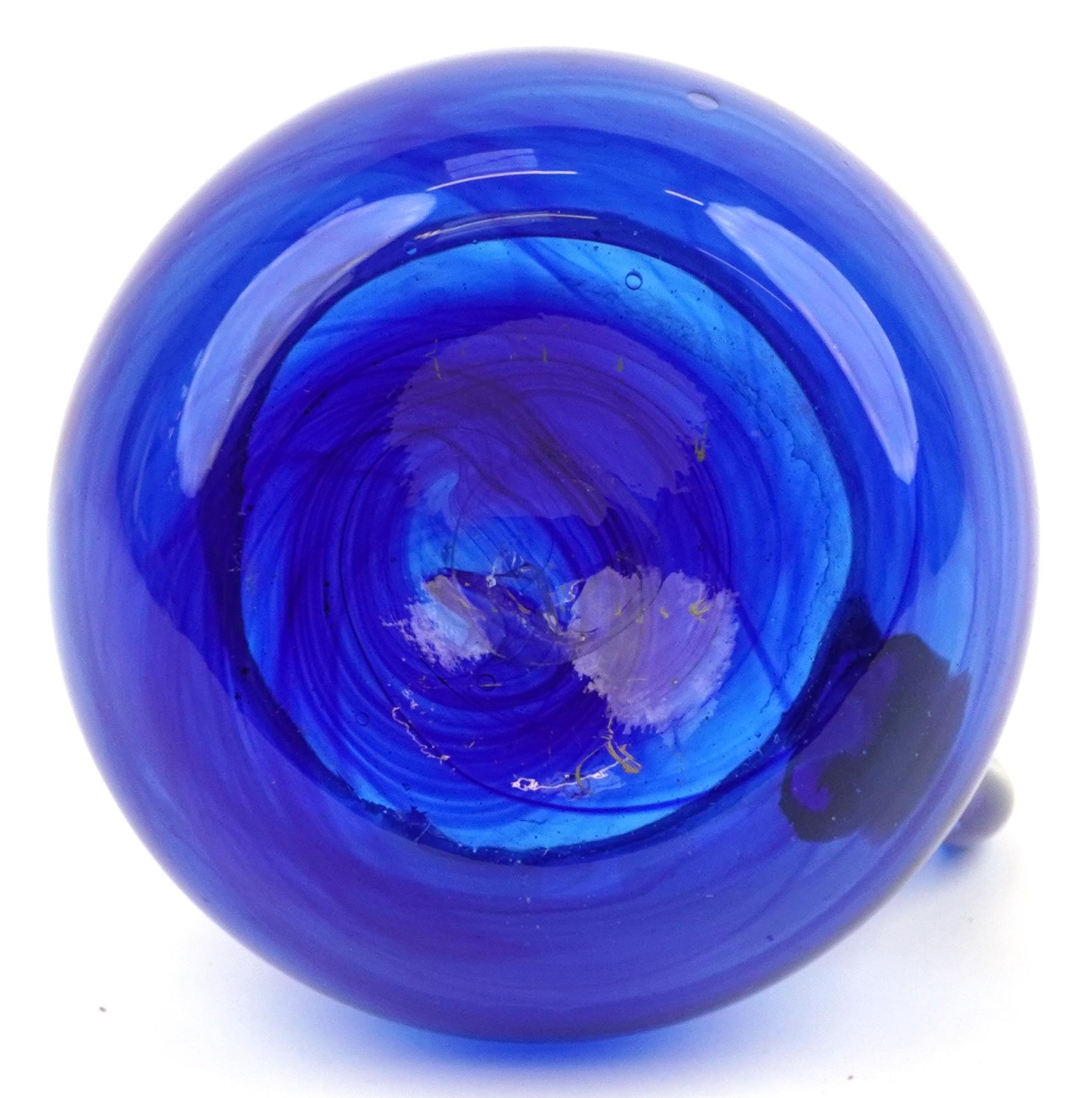 Blue art glass jug with unpolished pontil, 18cm high - Image 4 of 5