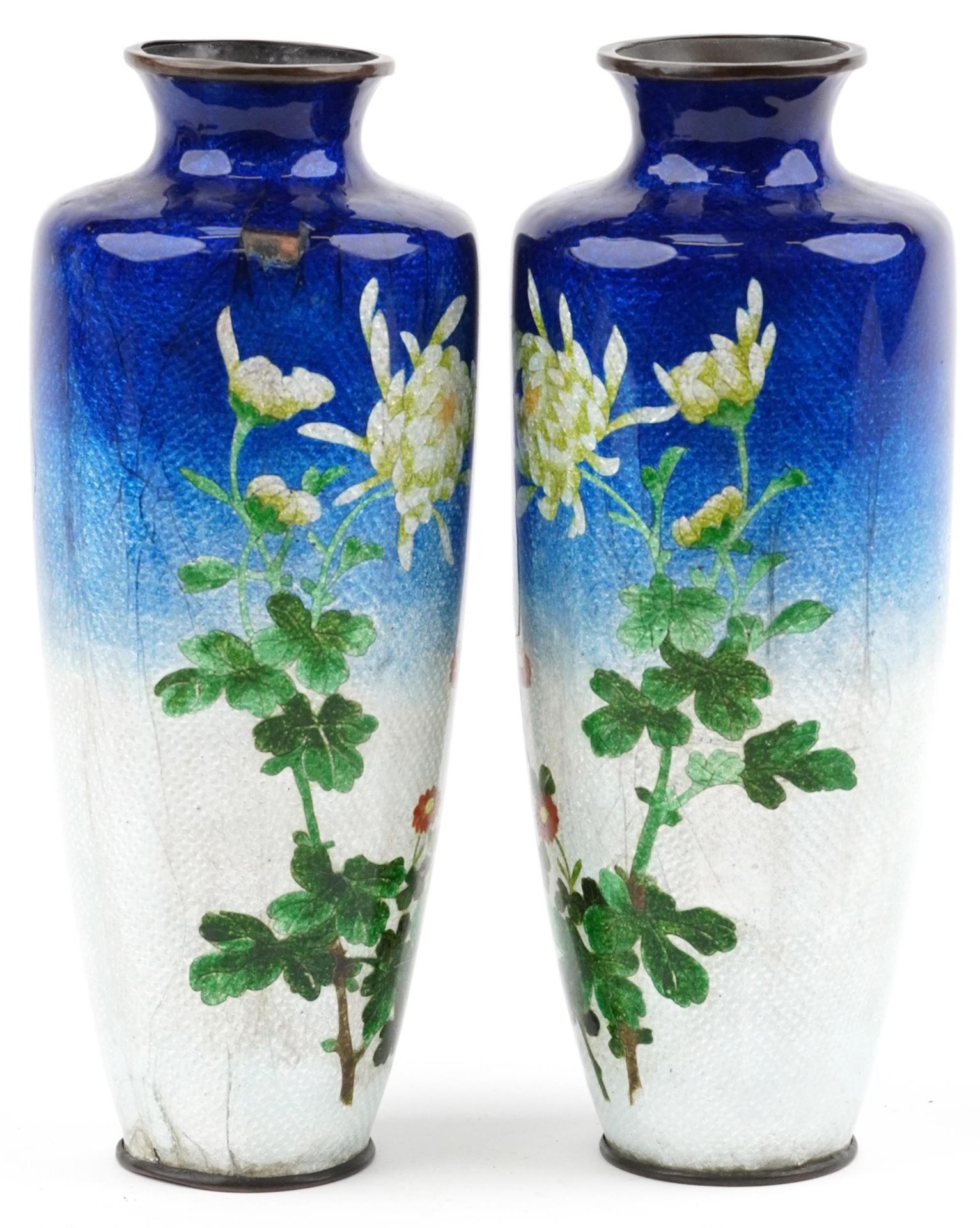 Pair of Japanese blue and white ground cloisonne vases enamelled with flowers, each 24.5cm high - Bild 4 aus 6