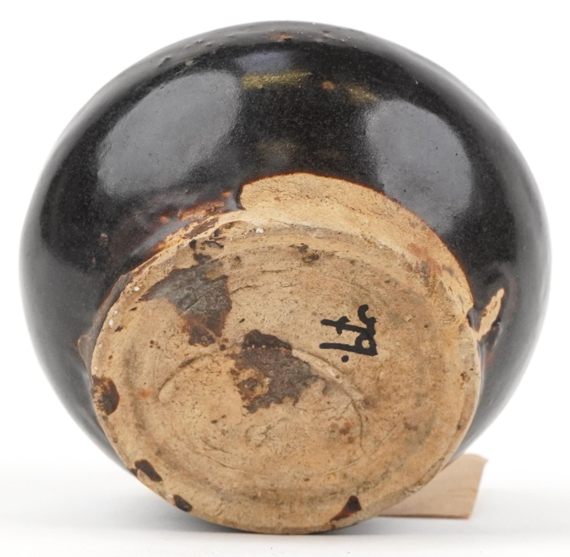 Southern China Yu-Hsien storage vessel having a brown glaze, 9.5cm high - Image 5 of 6