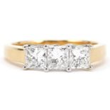 18ct gold princess cut diamond three stone ring with certificate, total diamond weight approximately