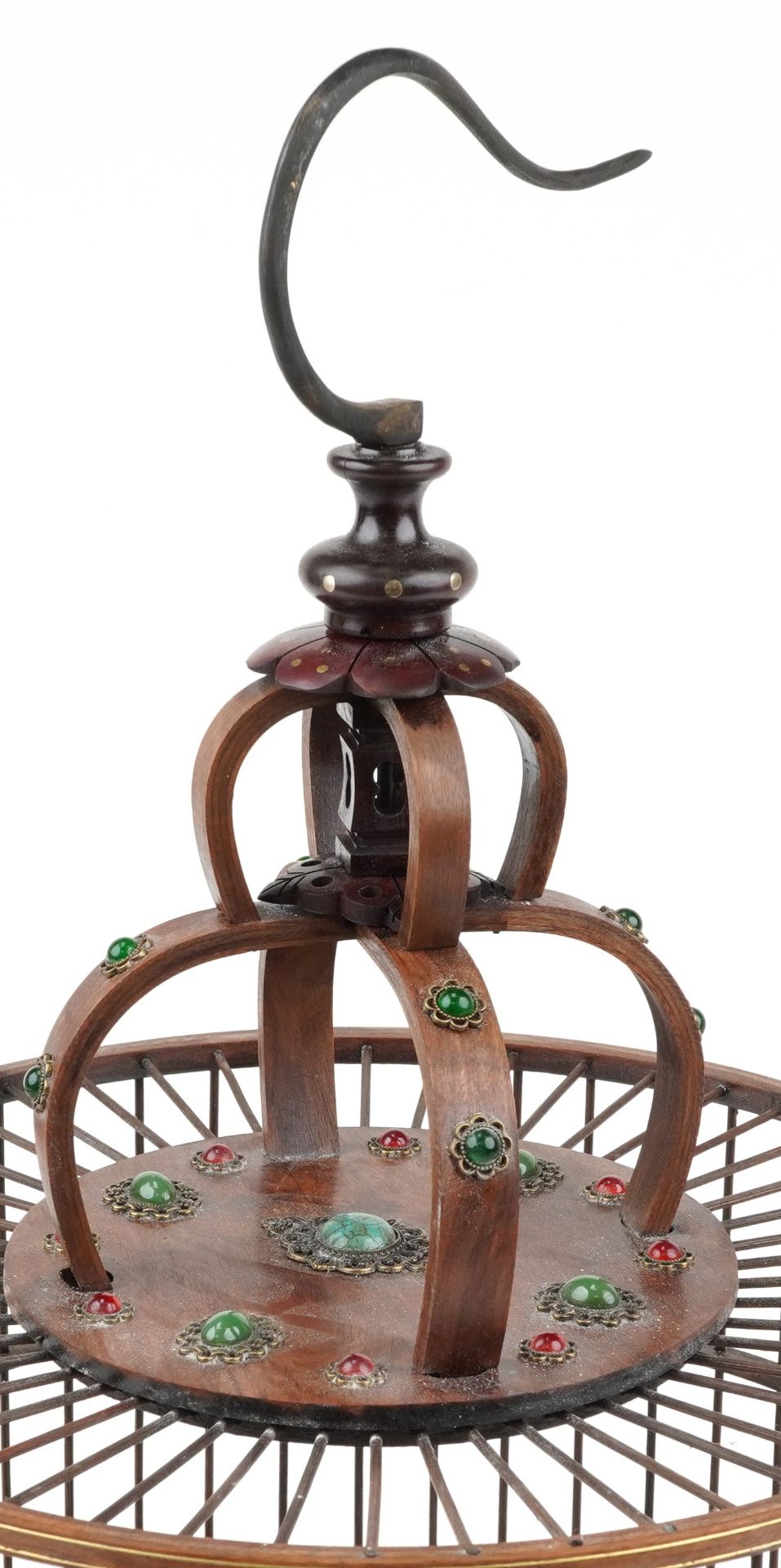 Chinese hardwood hanging birdcage with green and red cabochons, 65cm high - Bild 2 aus 4